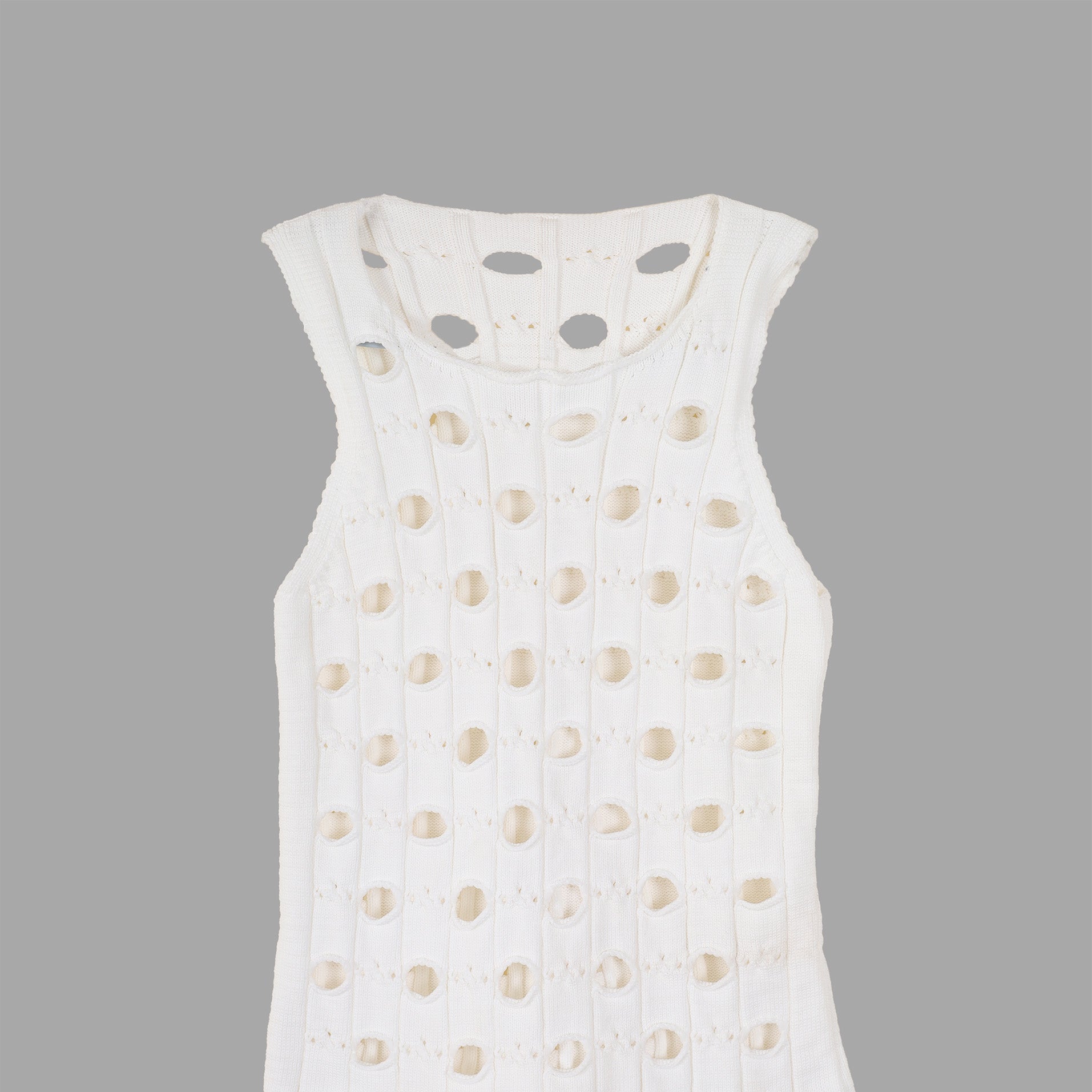 Cutout Knit Sleeveless Top s10604072