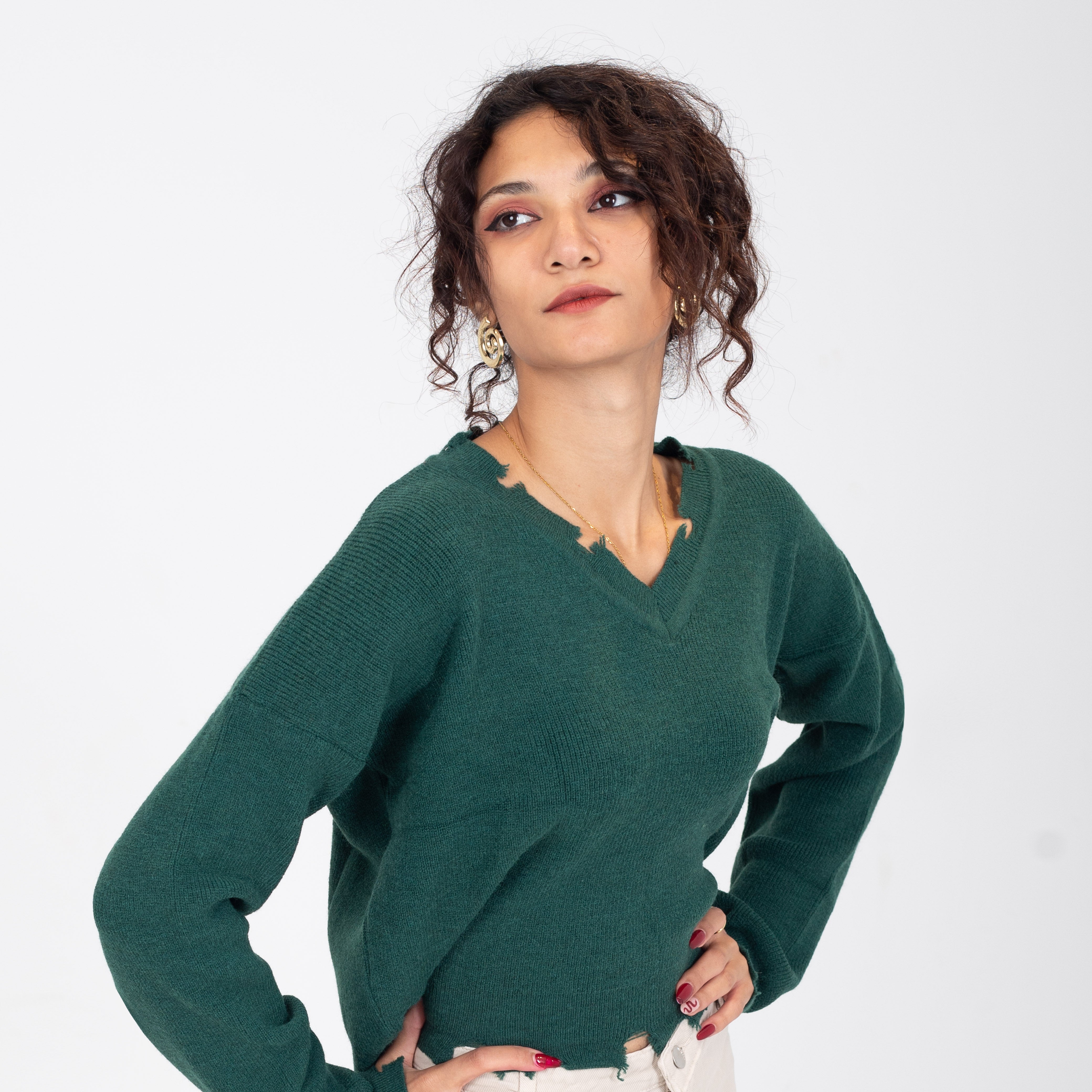 Distressed V-Neck pullover w16252645