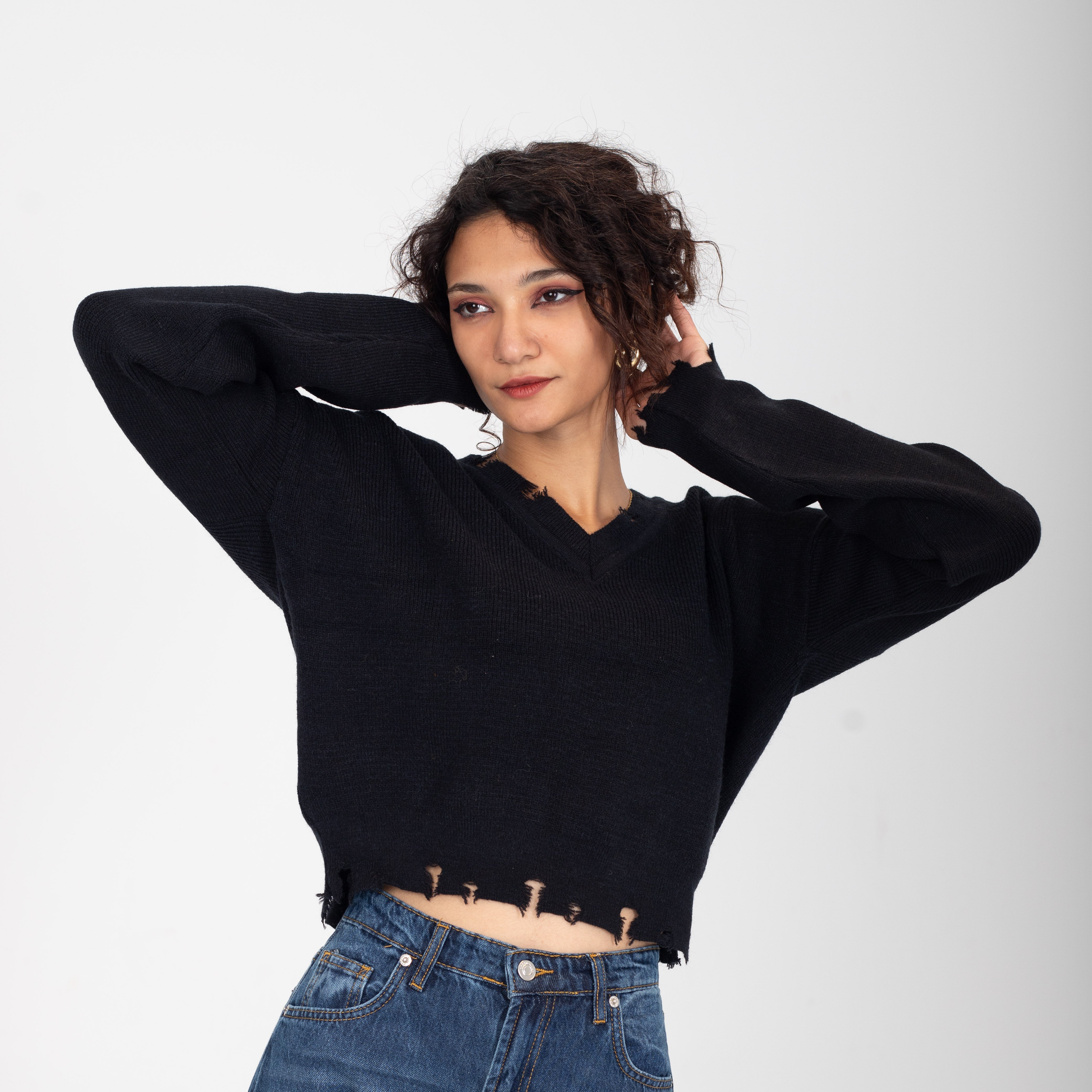 Distressed V-Neck pullover w16252645