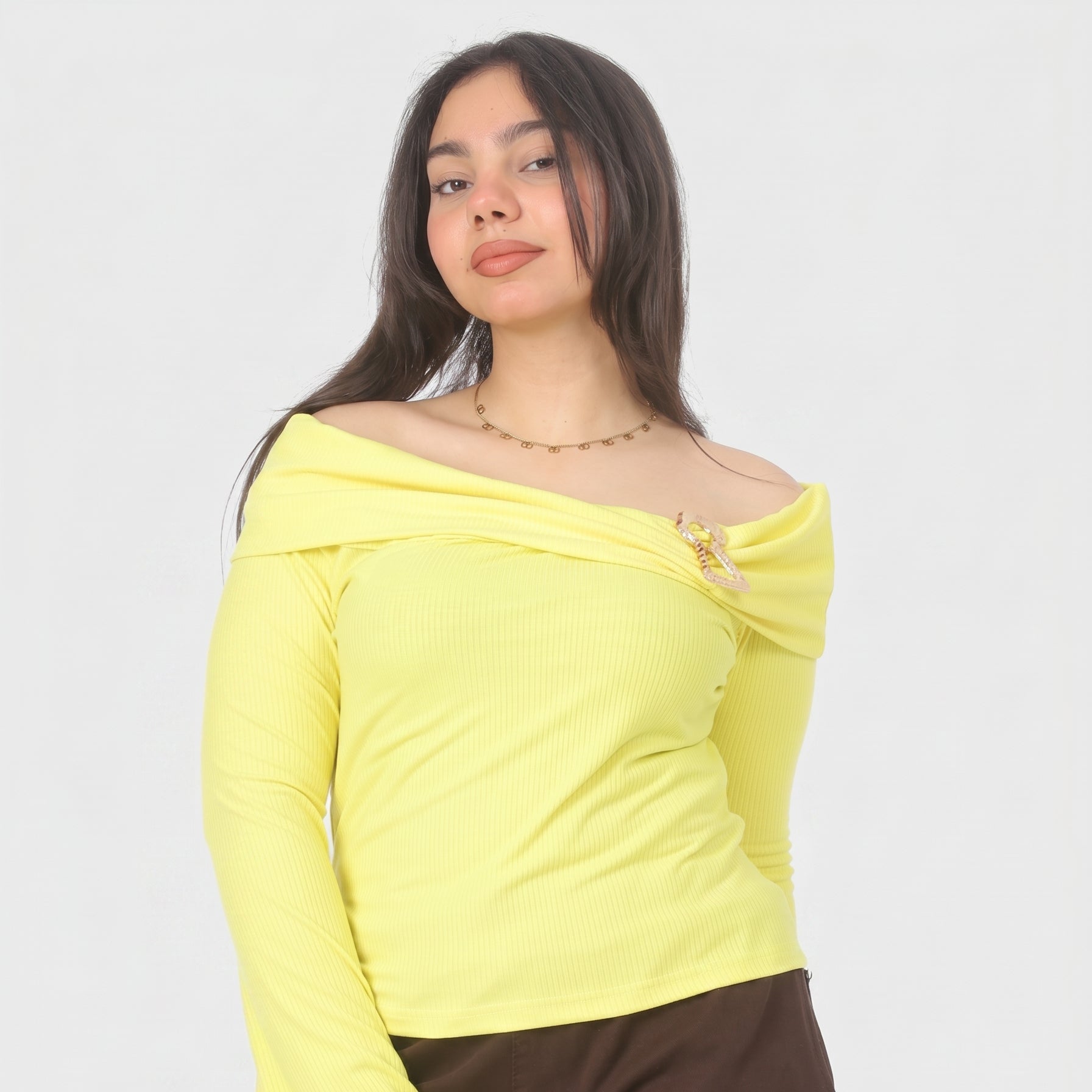Elegant Off-Shoulder Top 2000/217