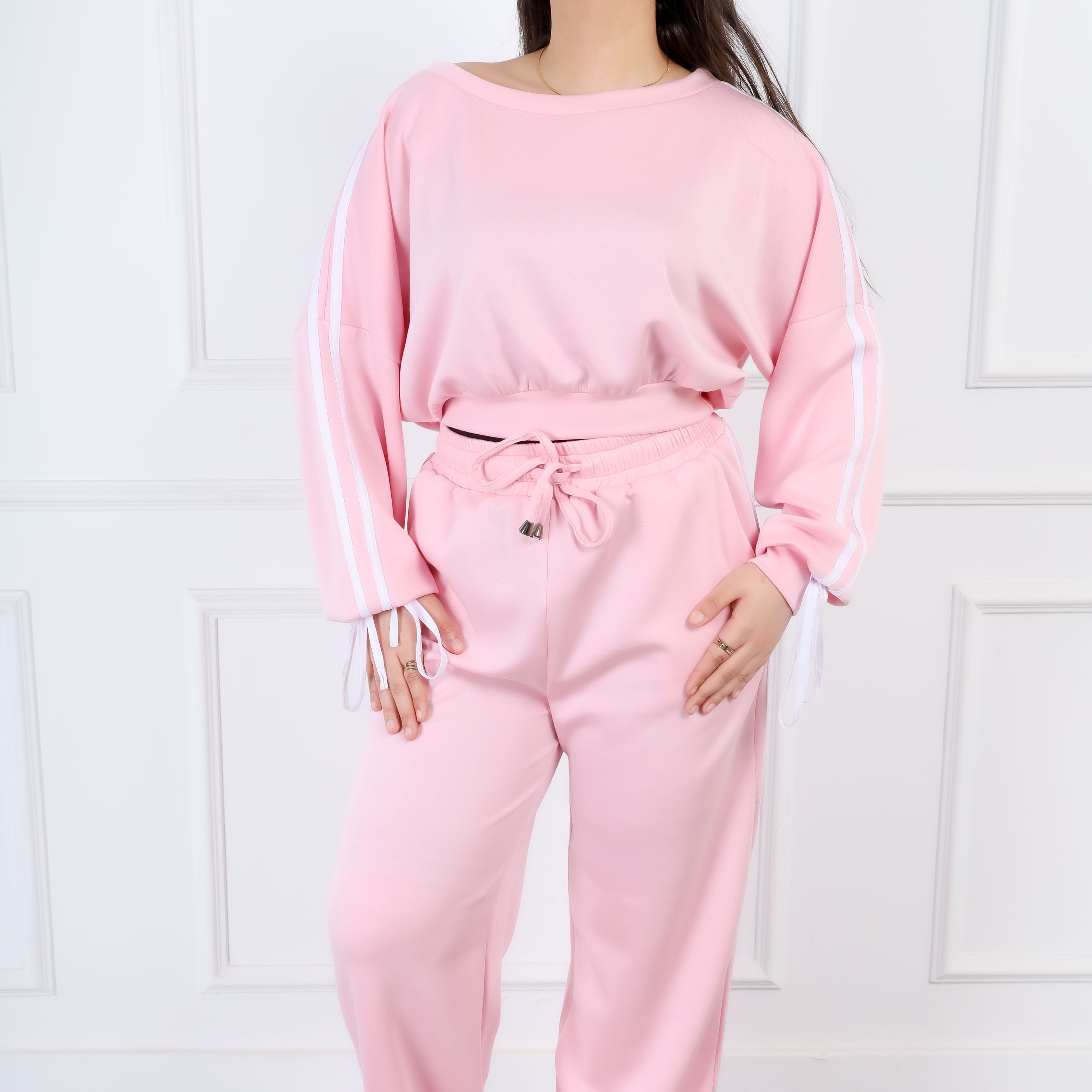 Two-Piece Set with Black Side Stripes s1508418