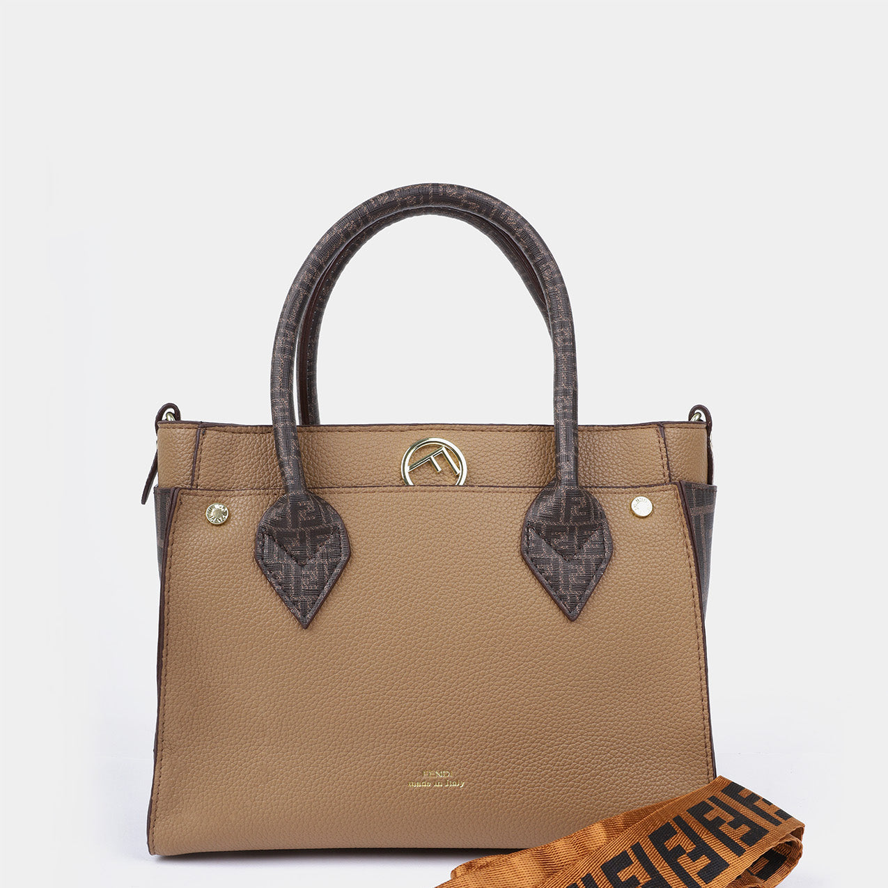 Elegant Handbag s157995123