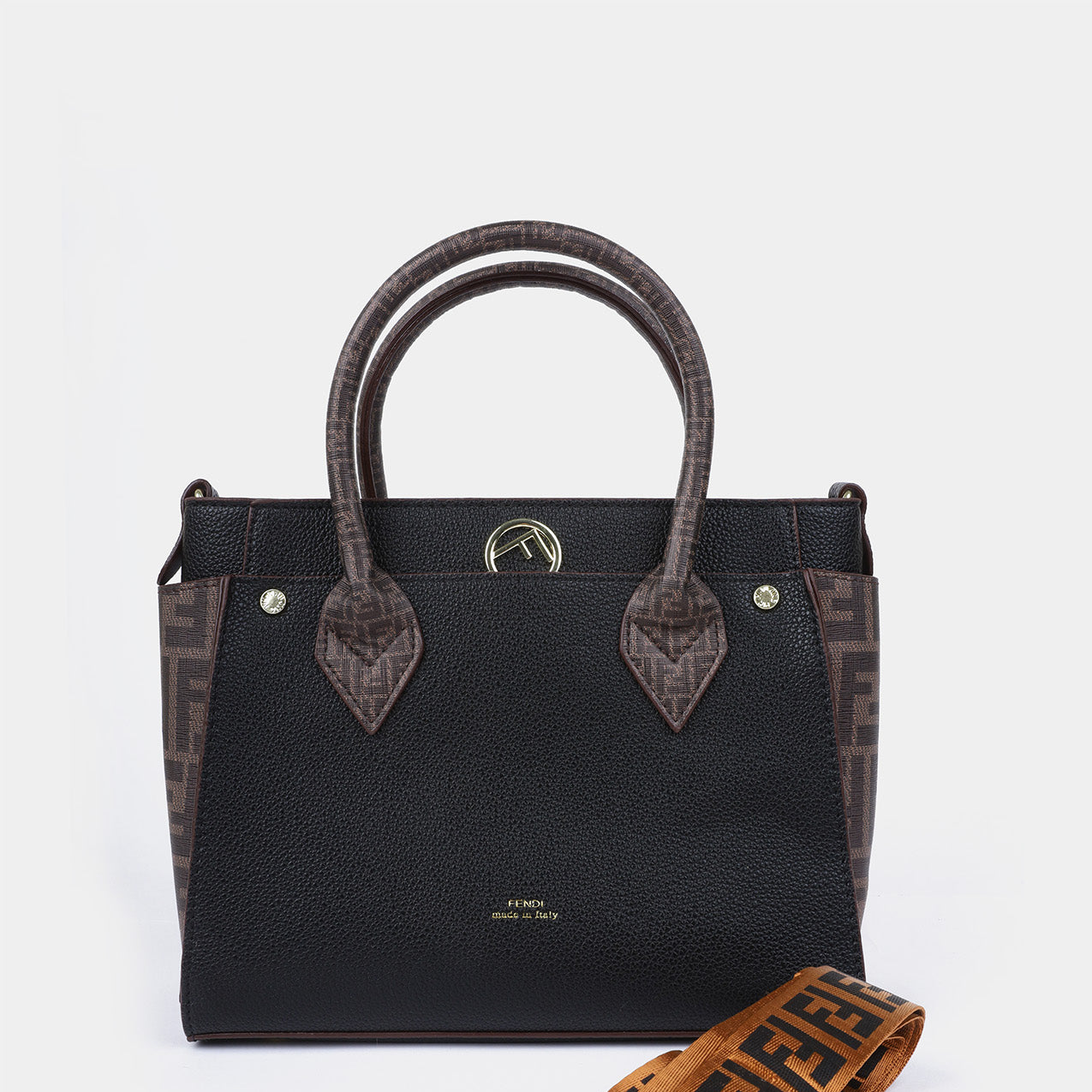 Elegant Handbag s157995123