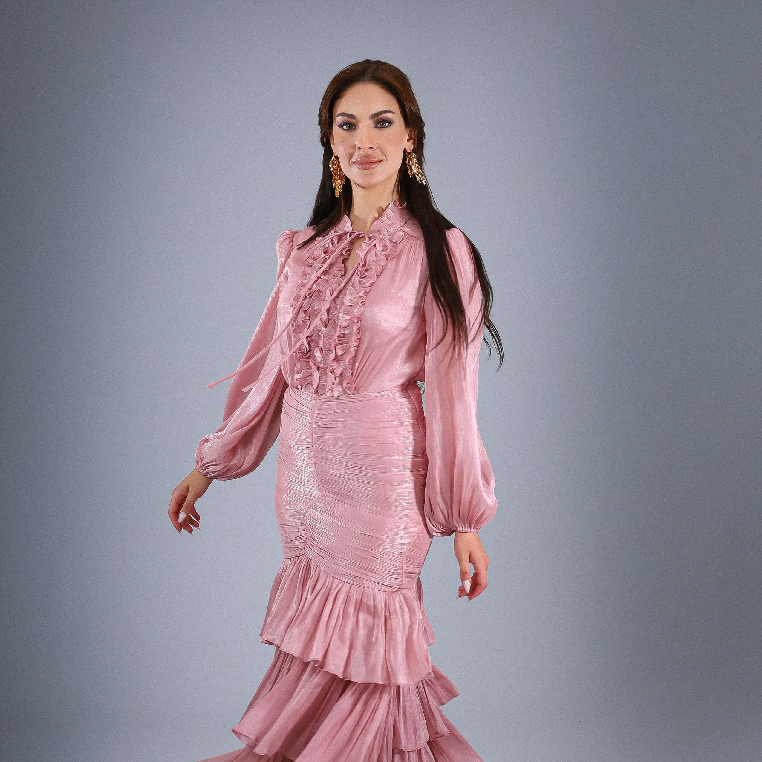 A feminine and elegant ruffle soirée dress s1593257
