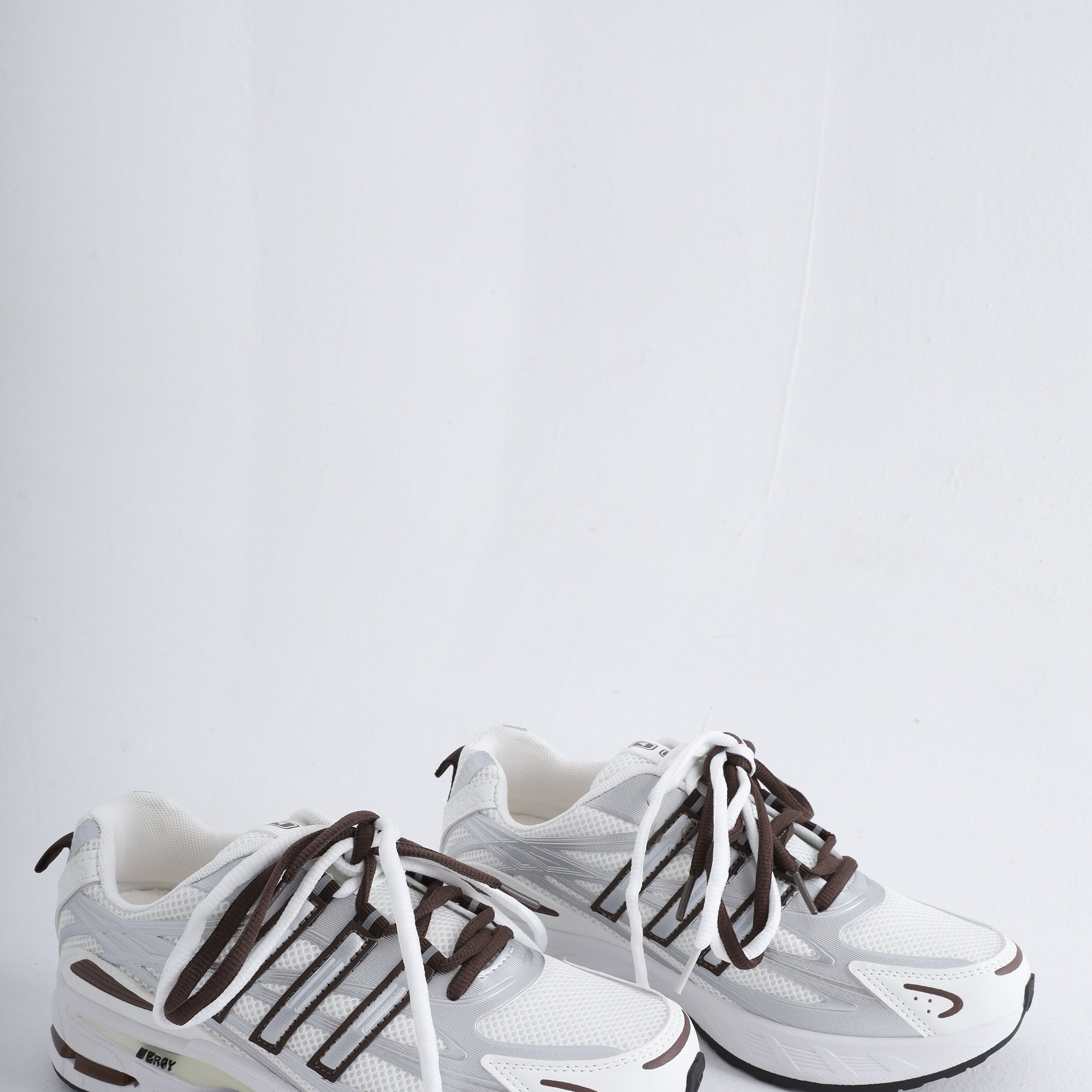 Adidas Women’s Sneakers 1776M558