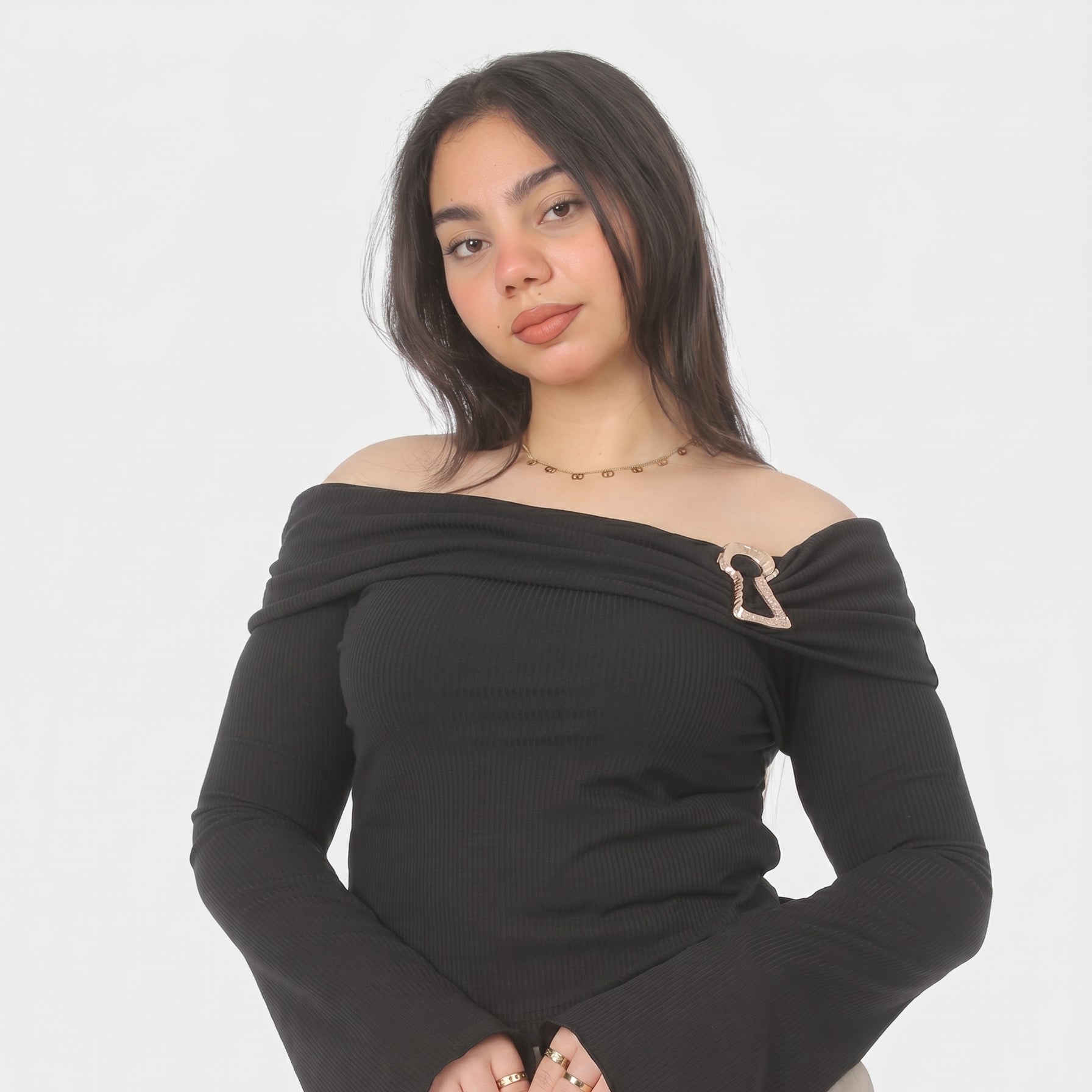 Elegant Off-Shoulder Top 2000/217