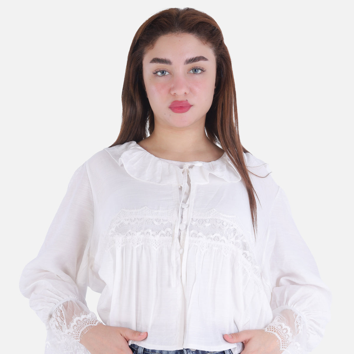 Short Blouse with Lace Details 2003/171