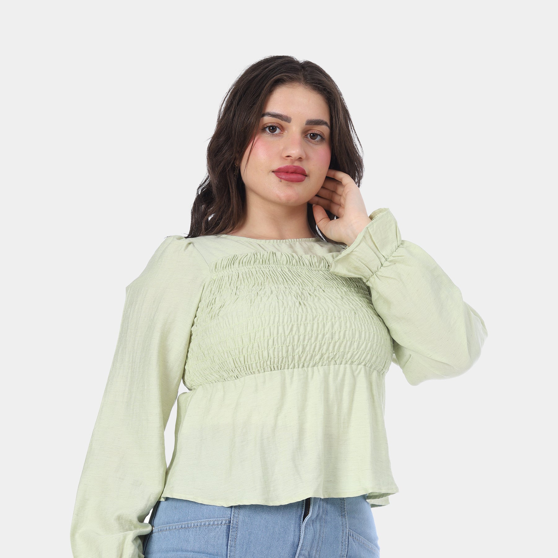 Cropped Smocked Ruffle Blouse s1501320