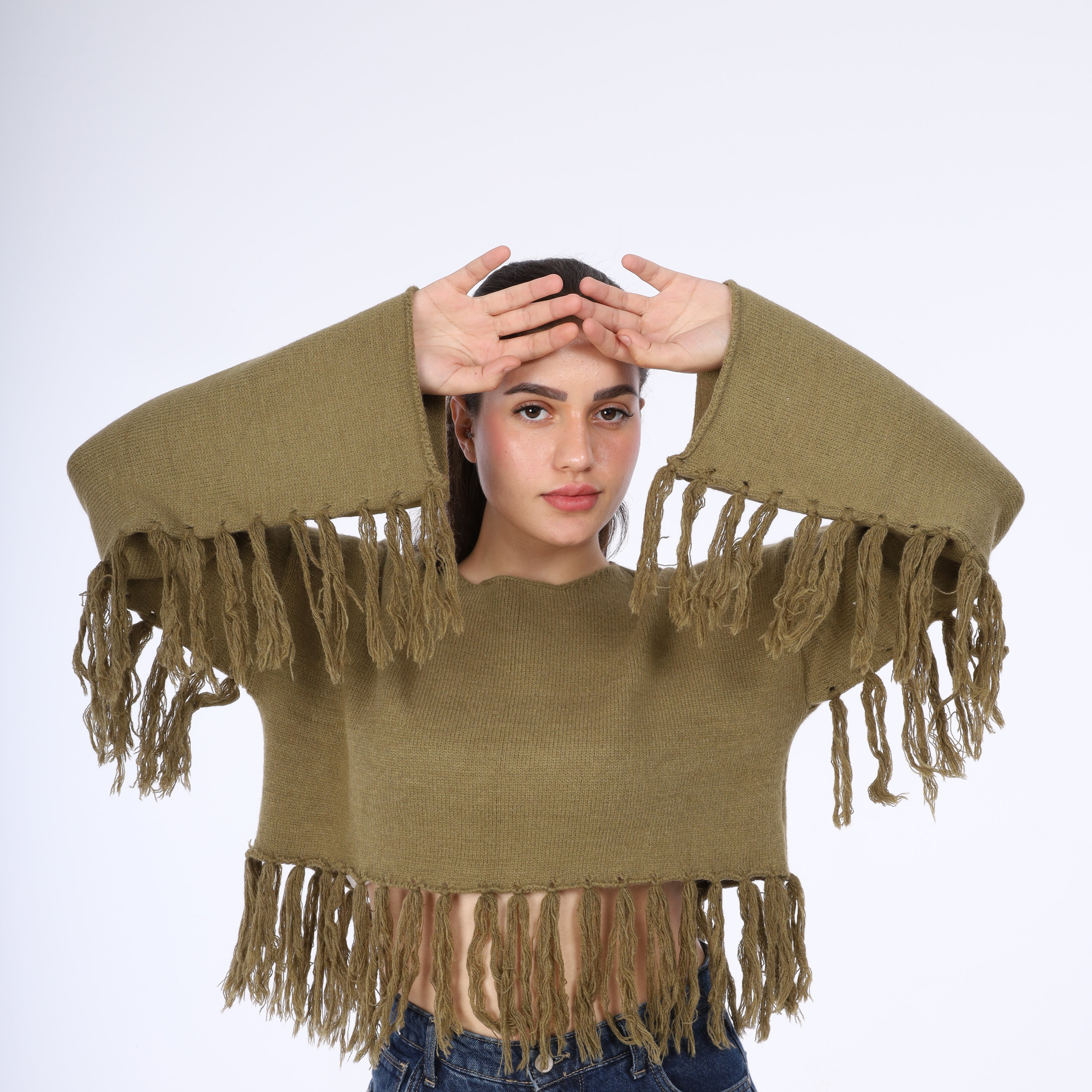 Fringe Hem Cropped Knit Pullover w16252670