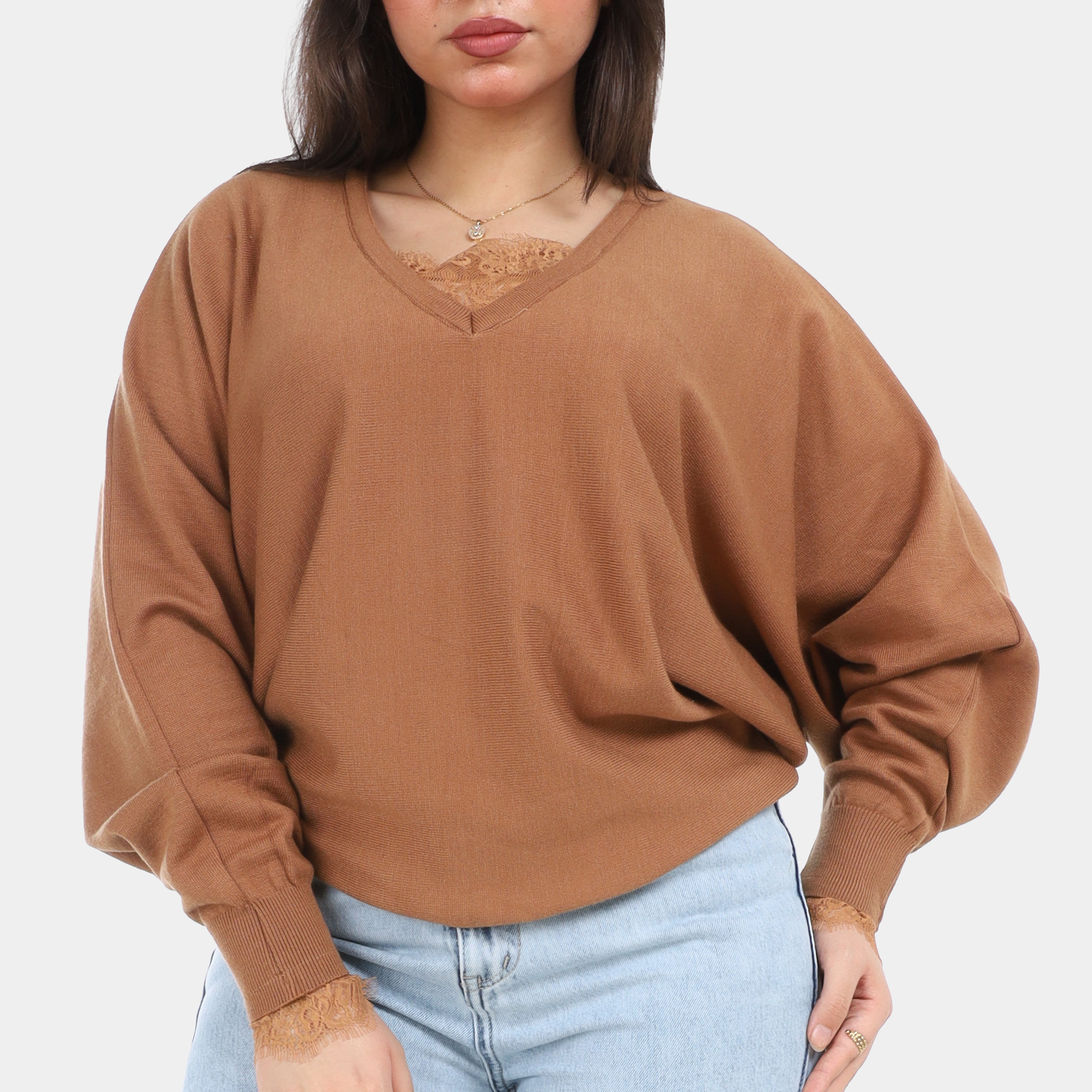 كنزة صوفية محبوكة بتفاصيل دانتيل w16252717