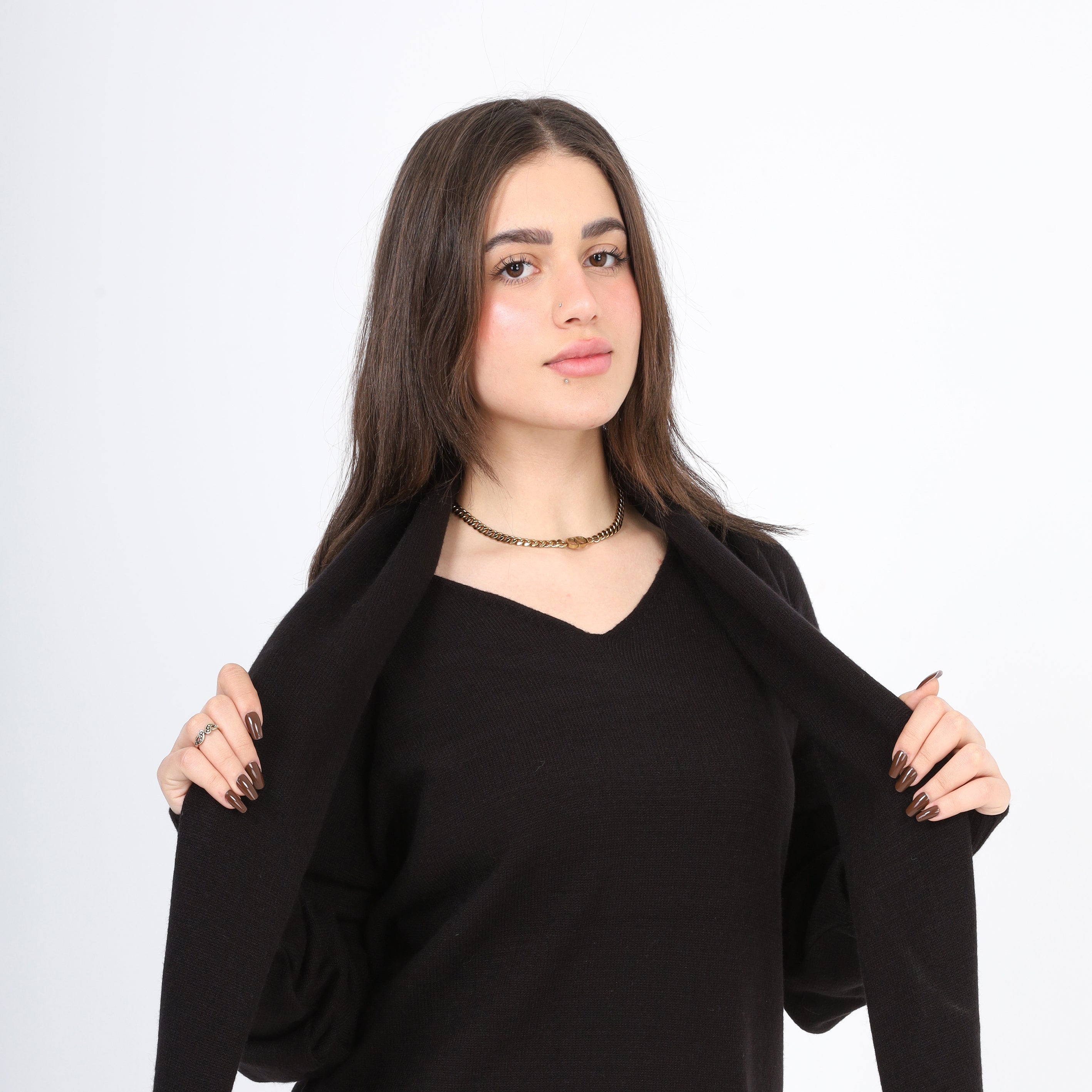 Knit V-Neck Sweater with Scarf w163289