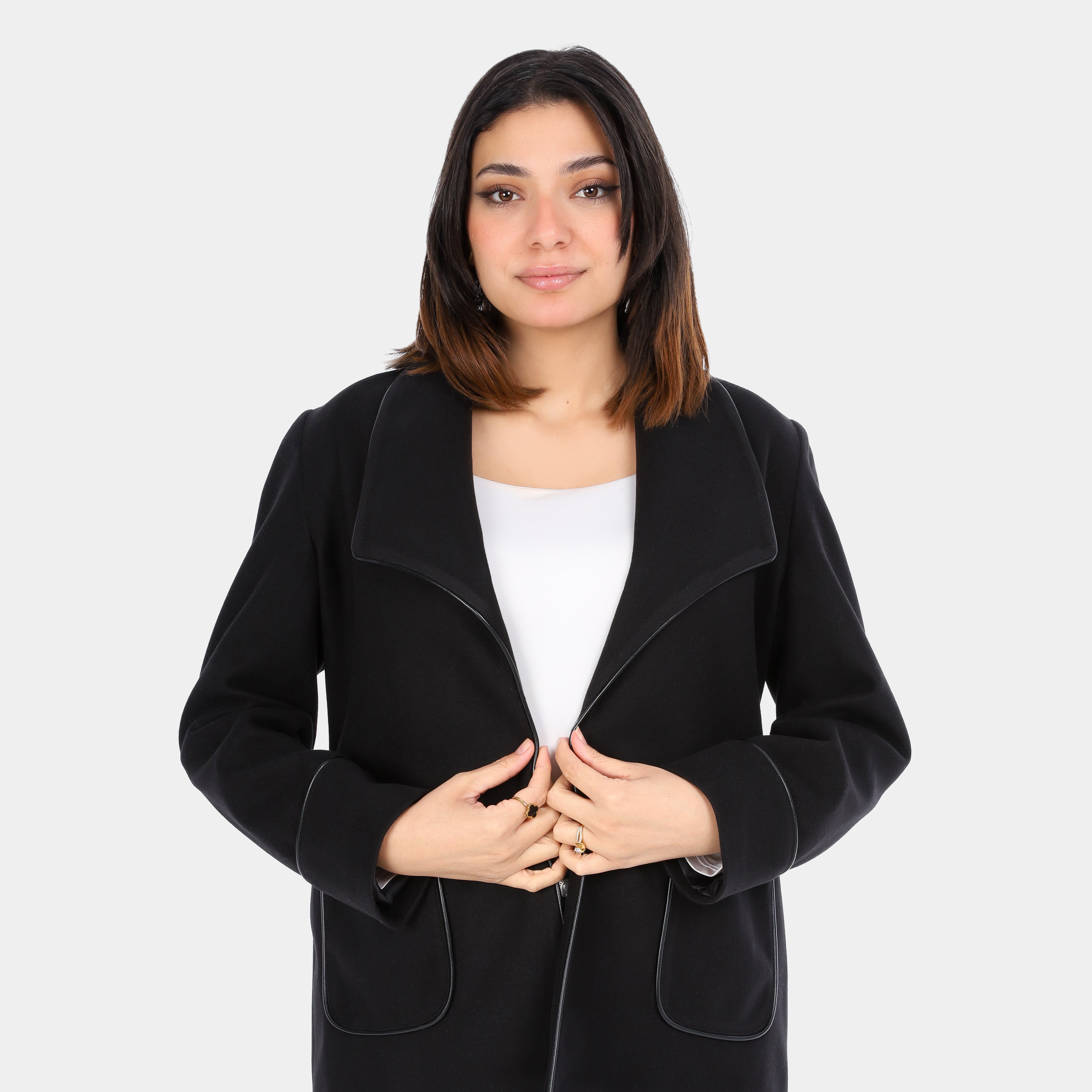 Contrast-Trim Wool Blazer with Oversized Pockets w16962038