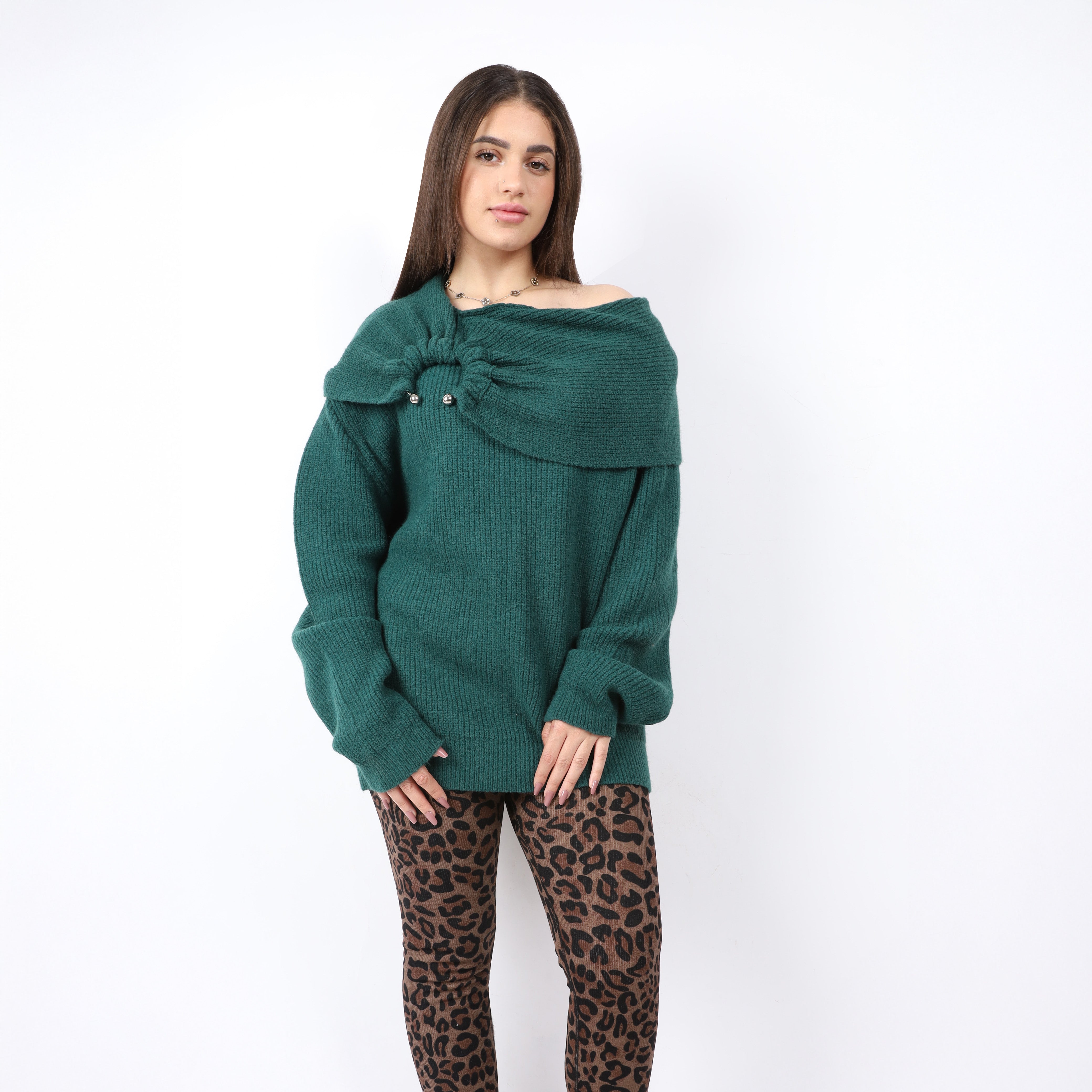 Off-Shoulder Knitted Sweater w17504014