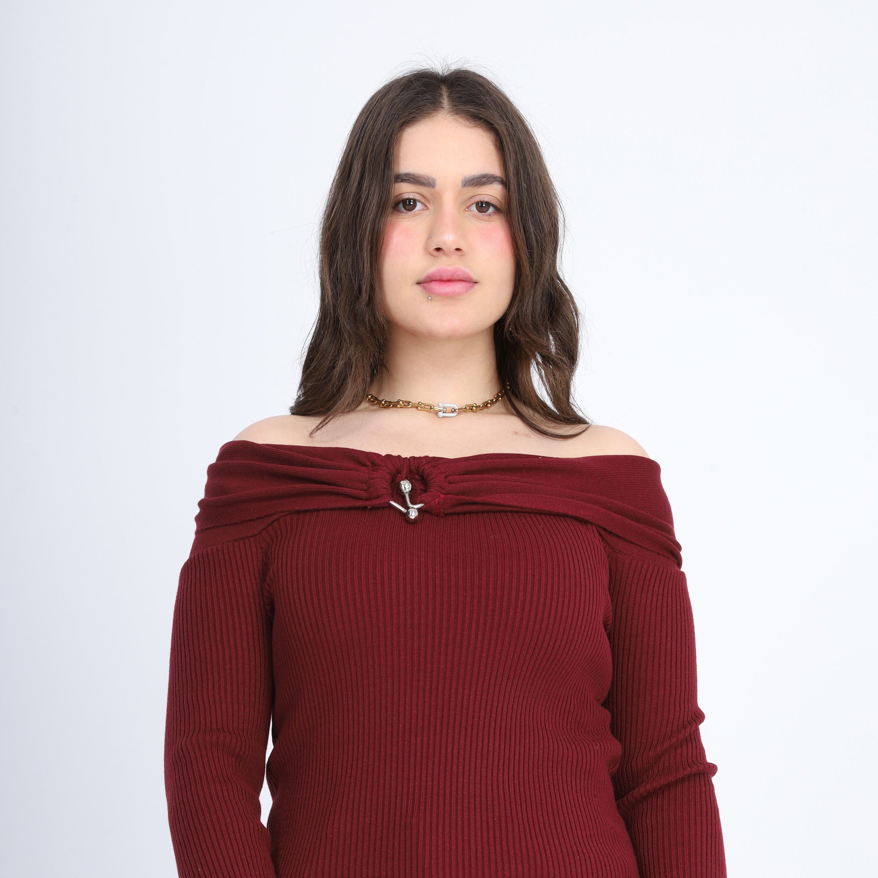 Off-Shoulder Knitted Sweater w17504029