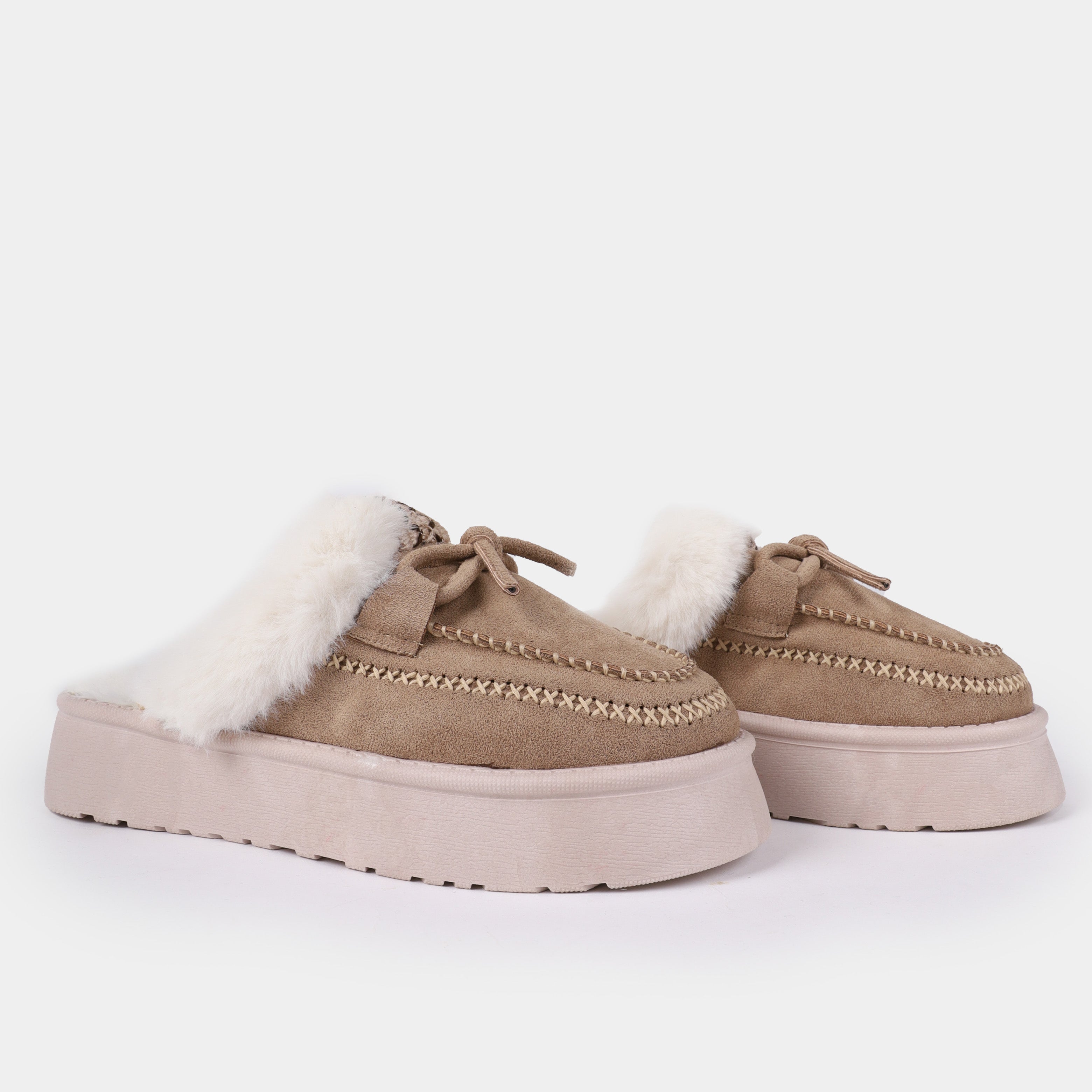 Suede Platform Faux Fur Lined Slippers w17795020