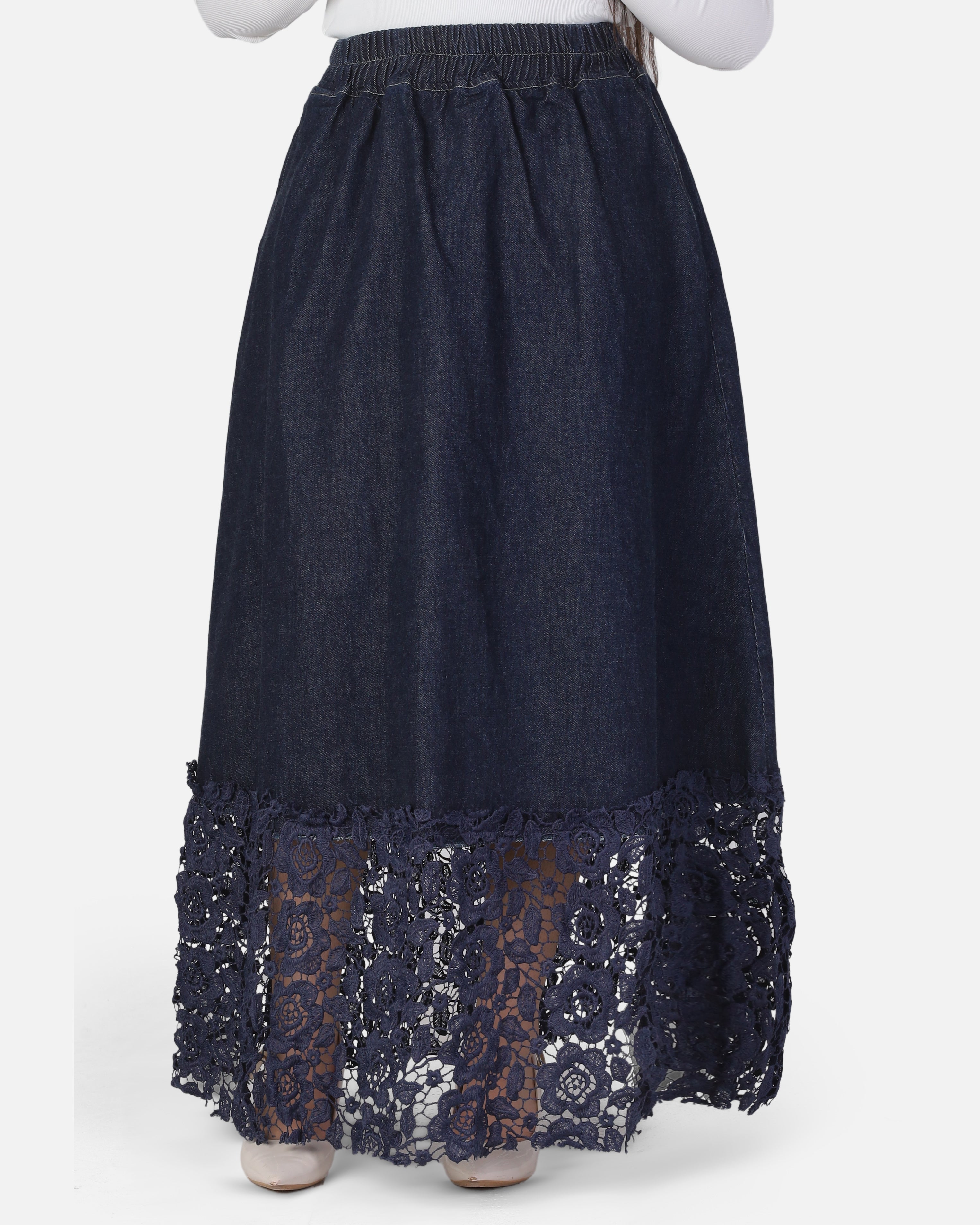 Denim Skirt with Lace Details 2077110