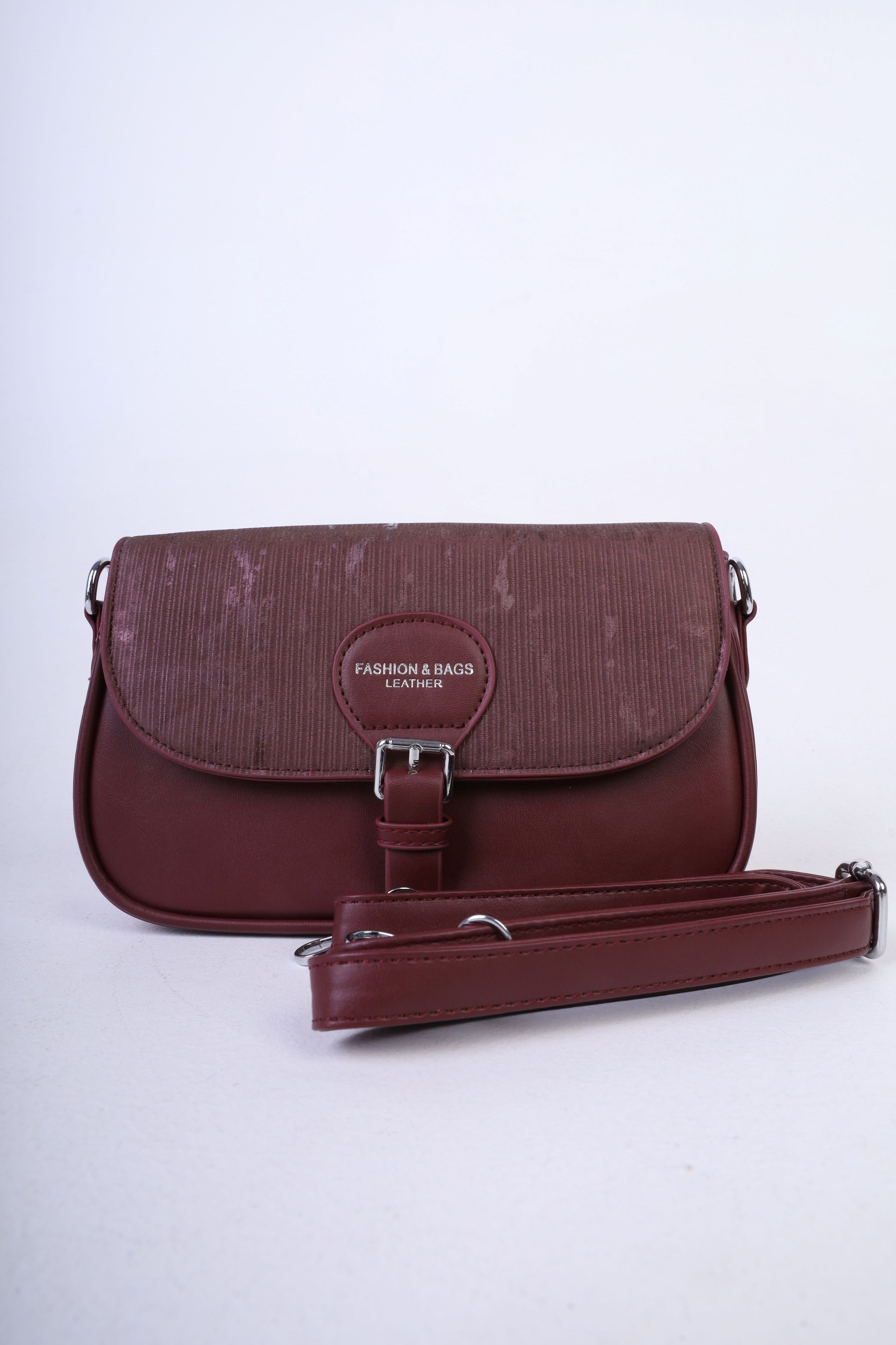 Elegant Textured Handbag 21008197