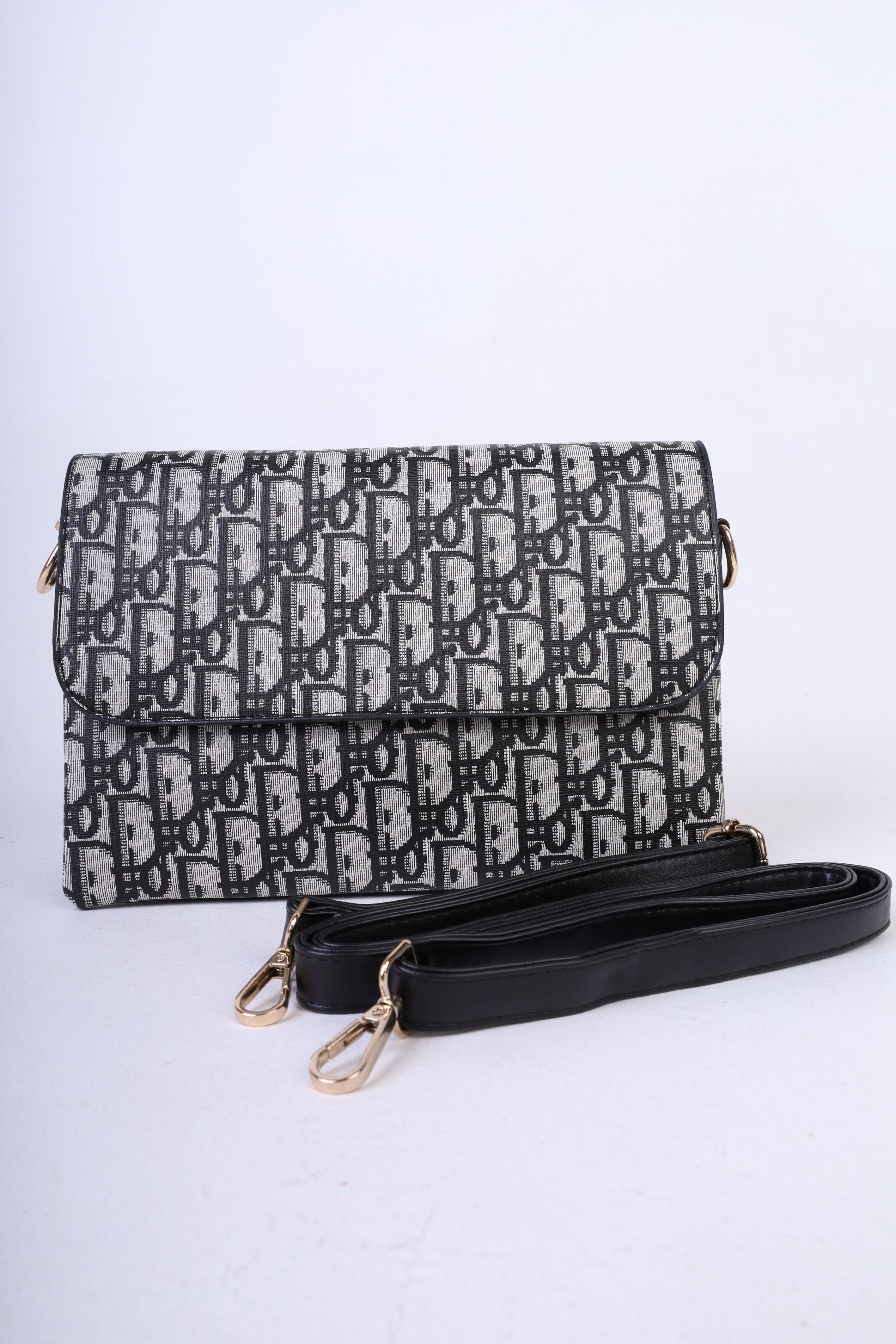 Printed Crossbody Clutch Bag 21008813/5