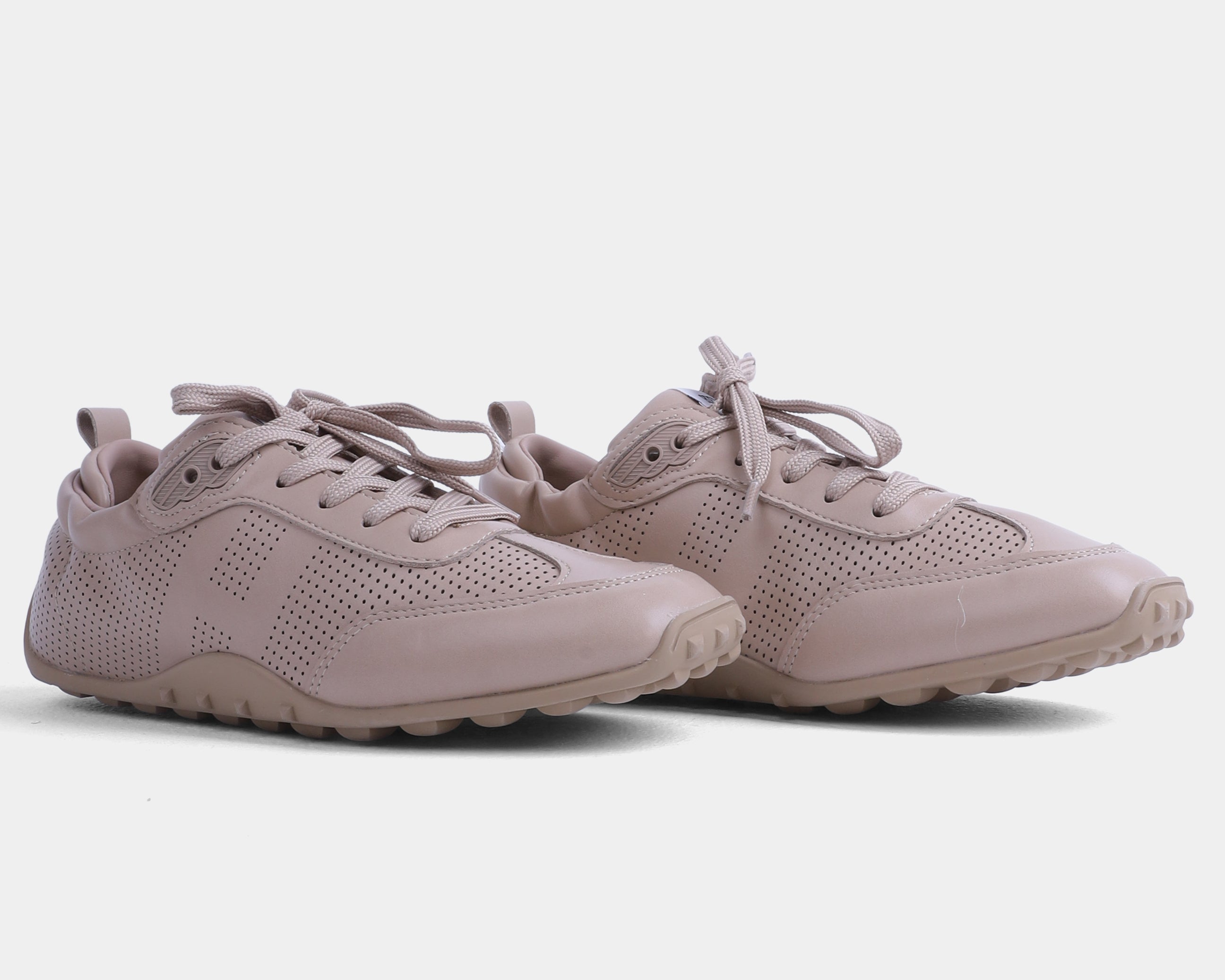 Perforated Casual Sneakers 2121HE934
