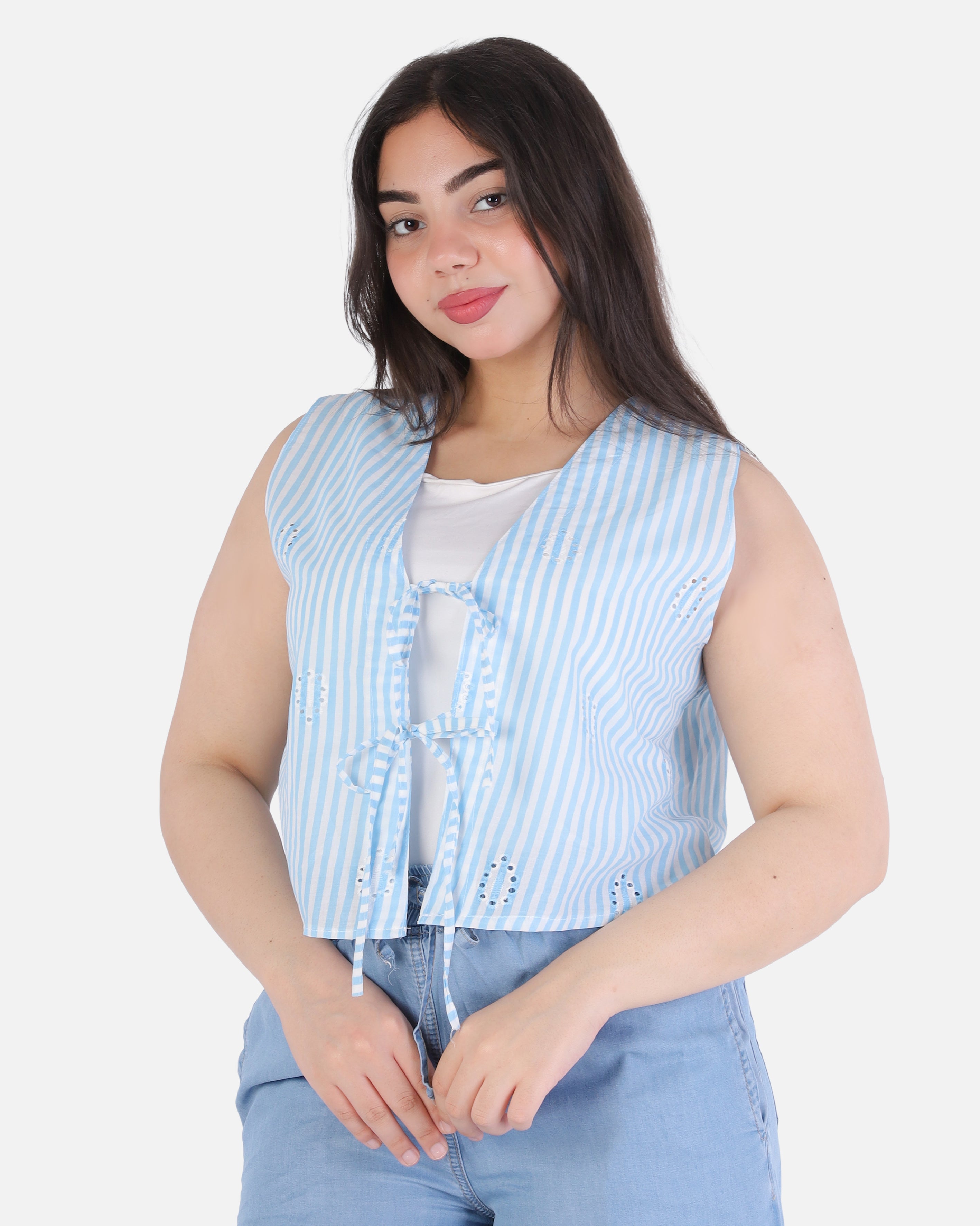 Short Sleeveless Vest with Front Tie 736566/1