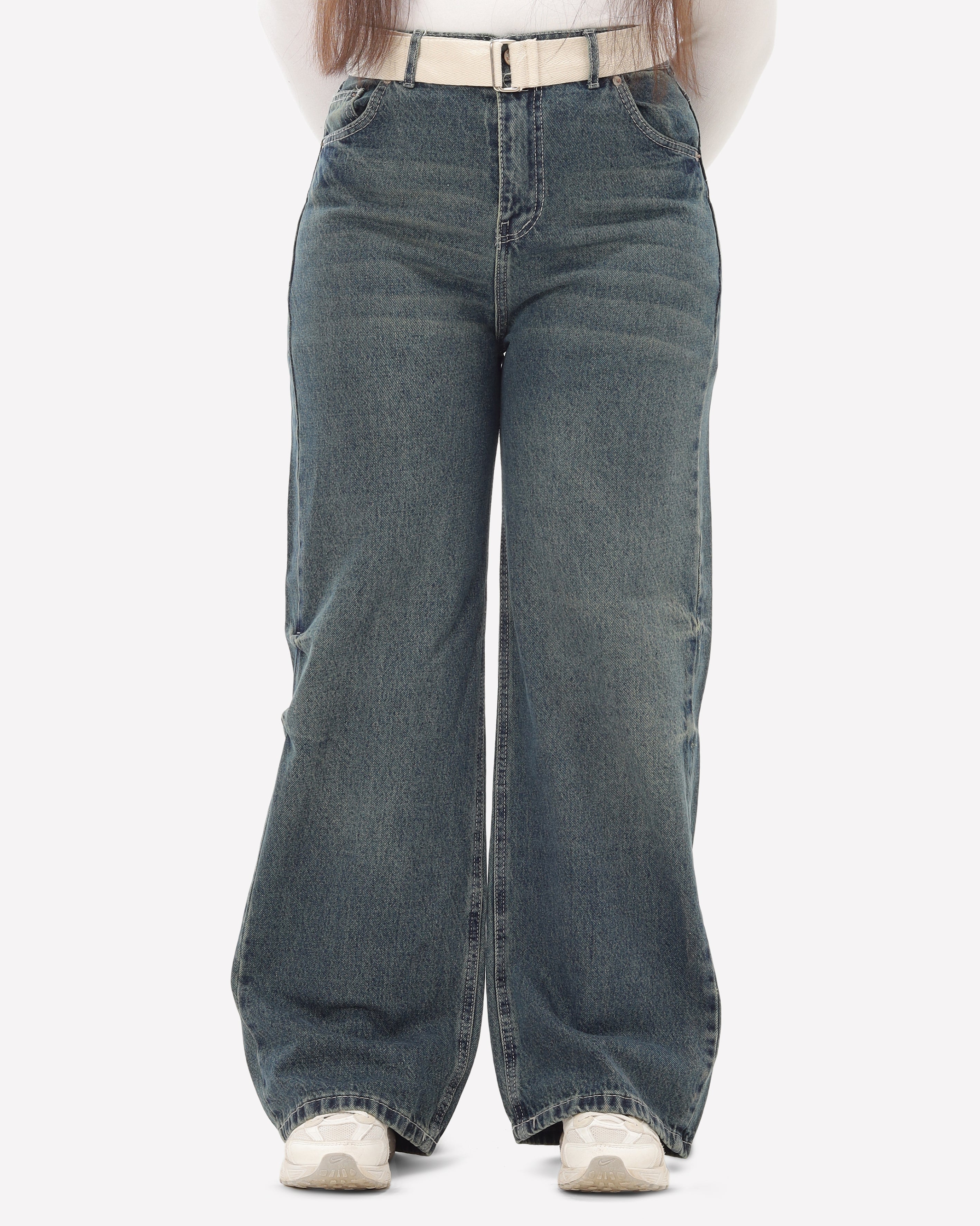 Wide-Leg Belted Jeans 71110609