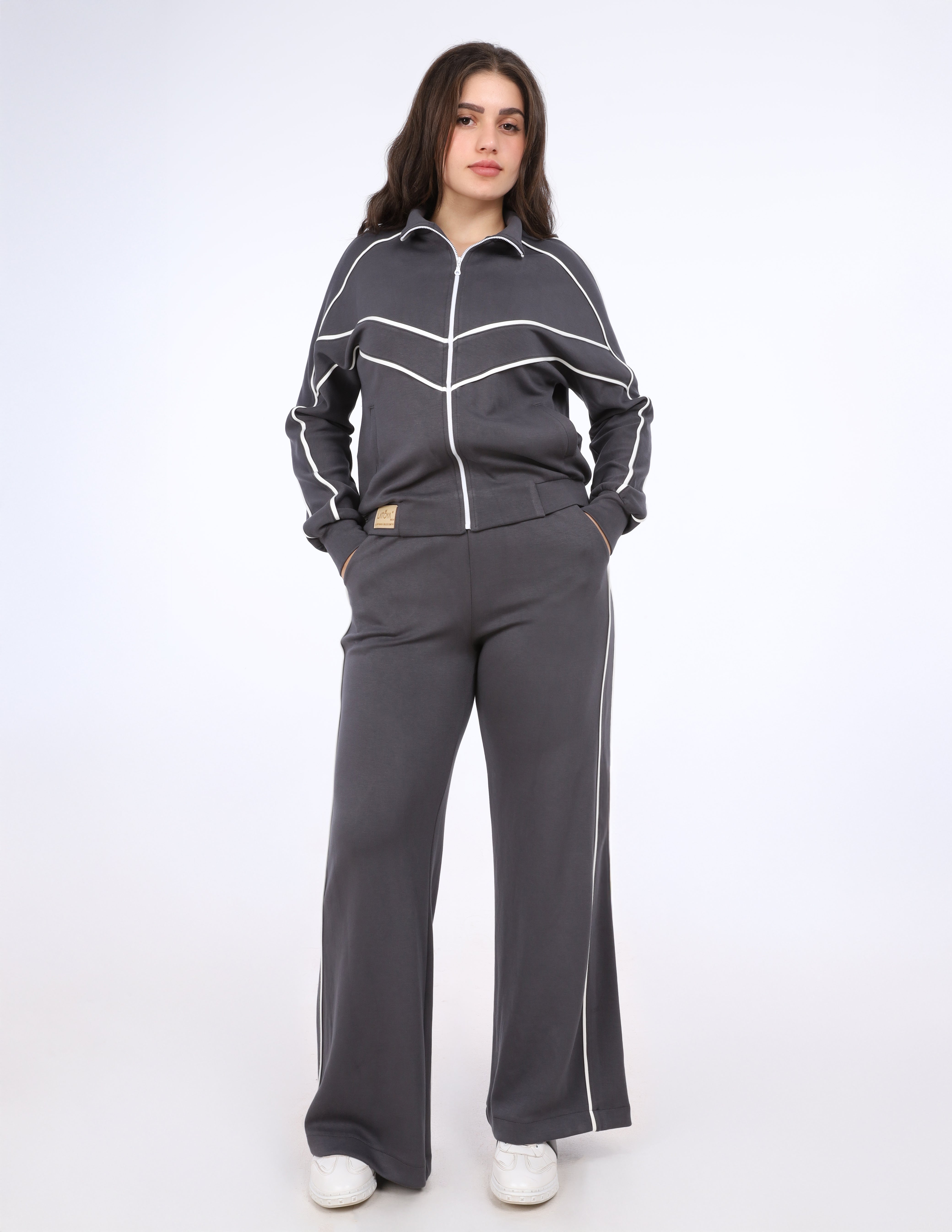 Sports Set decorated with stripes s1514201