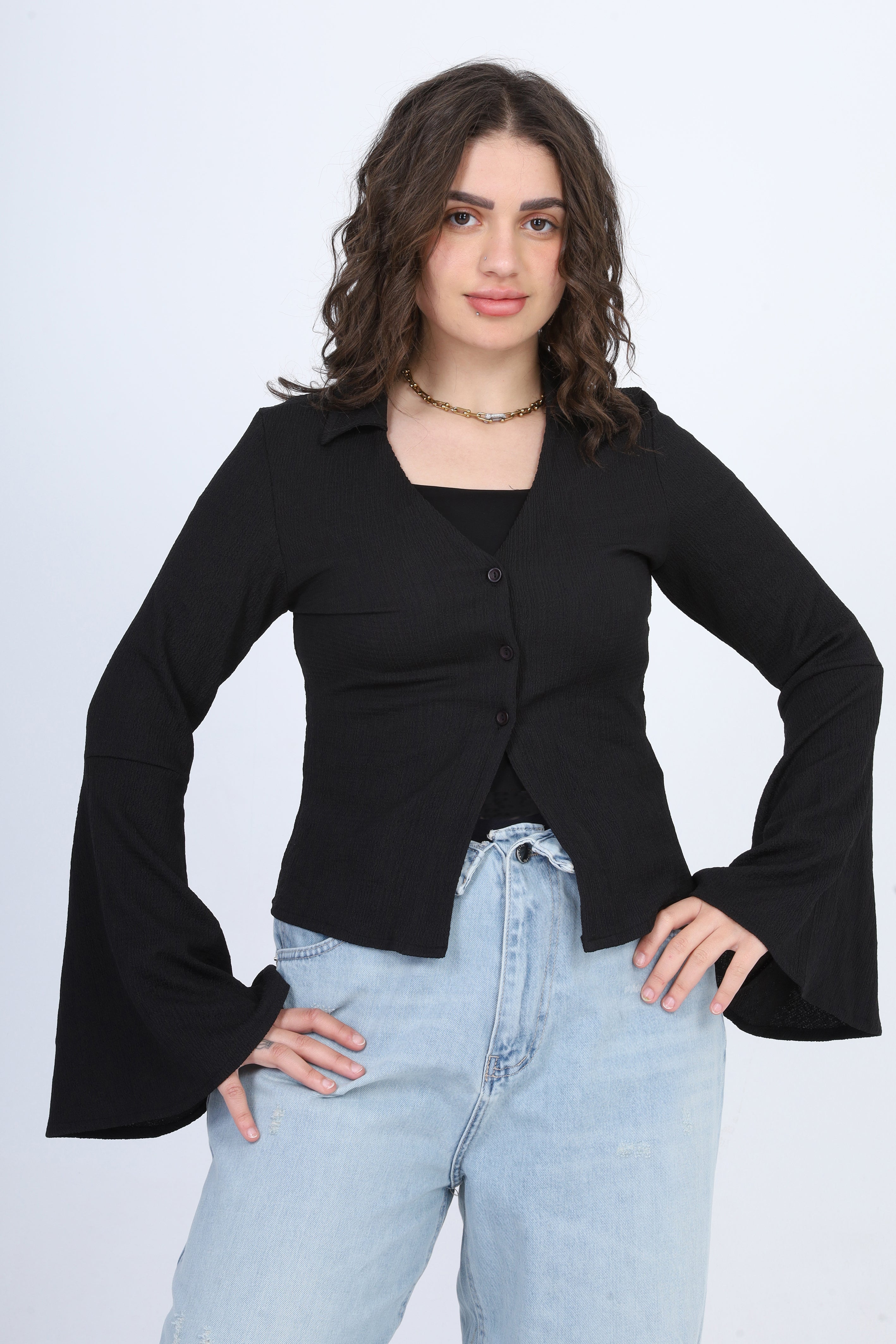 Cropped V-Neck Blouse with Wide Sleeves s1523597