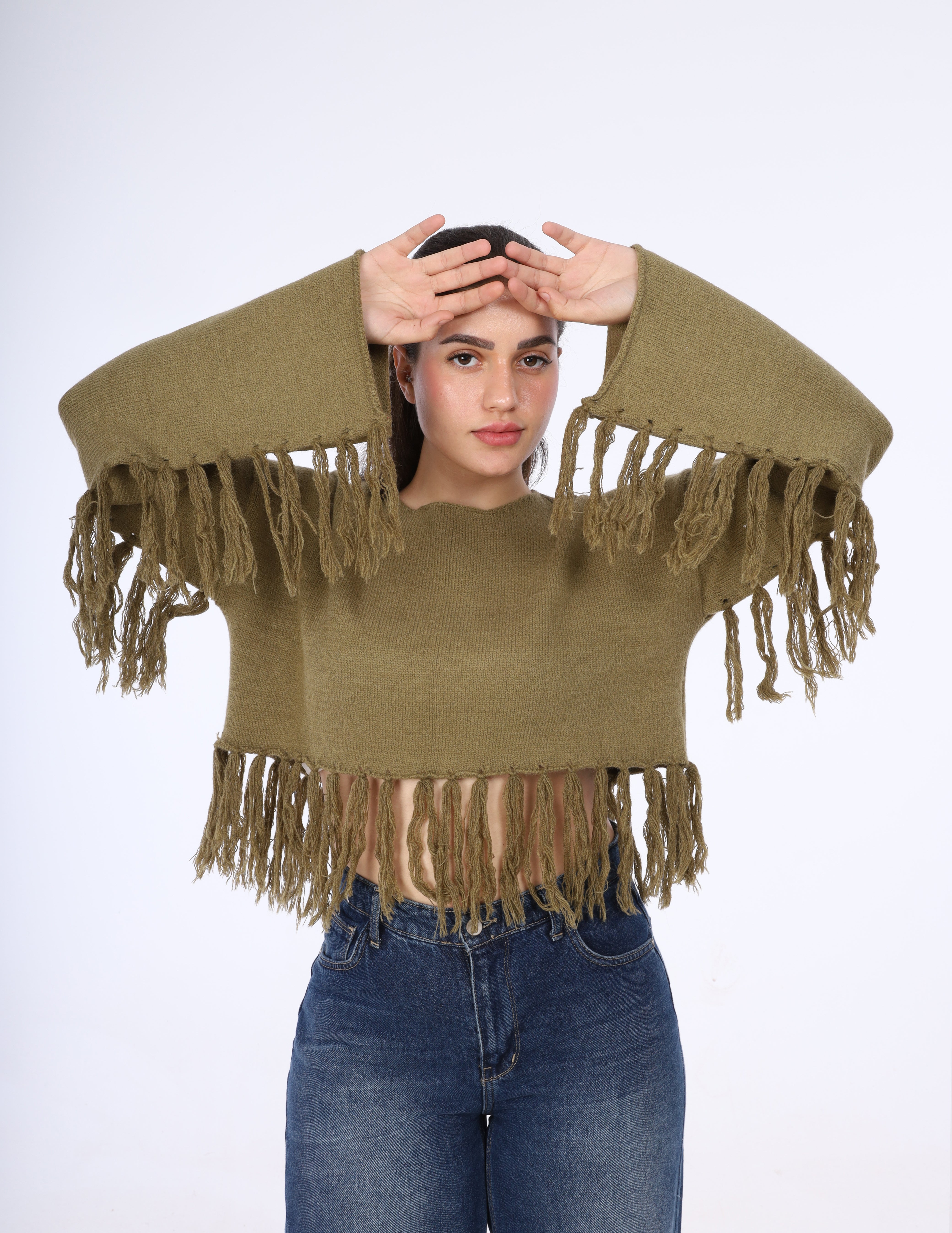 Fringe Hem Cropped Knit Pullover w16252670