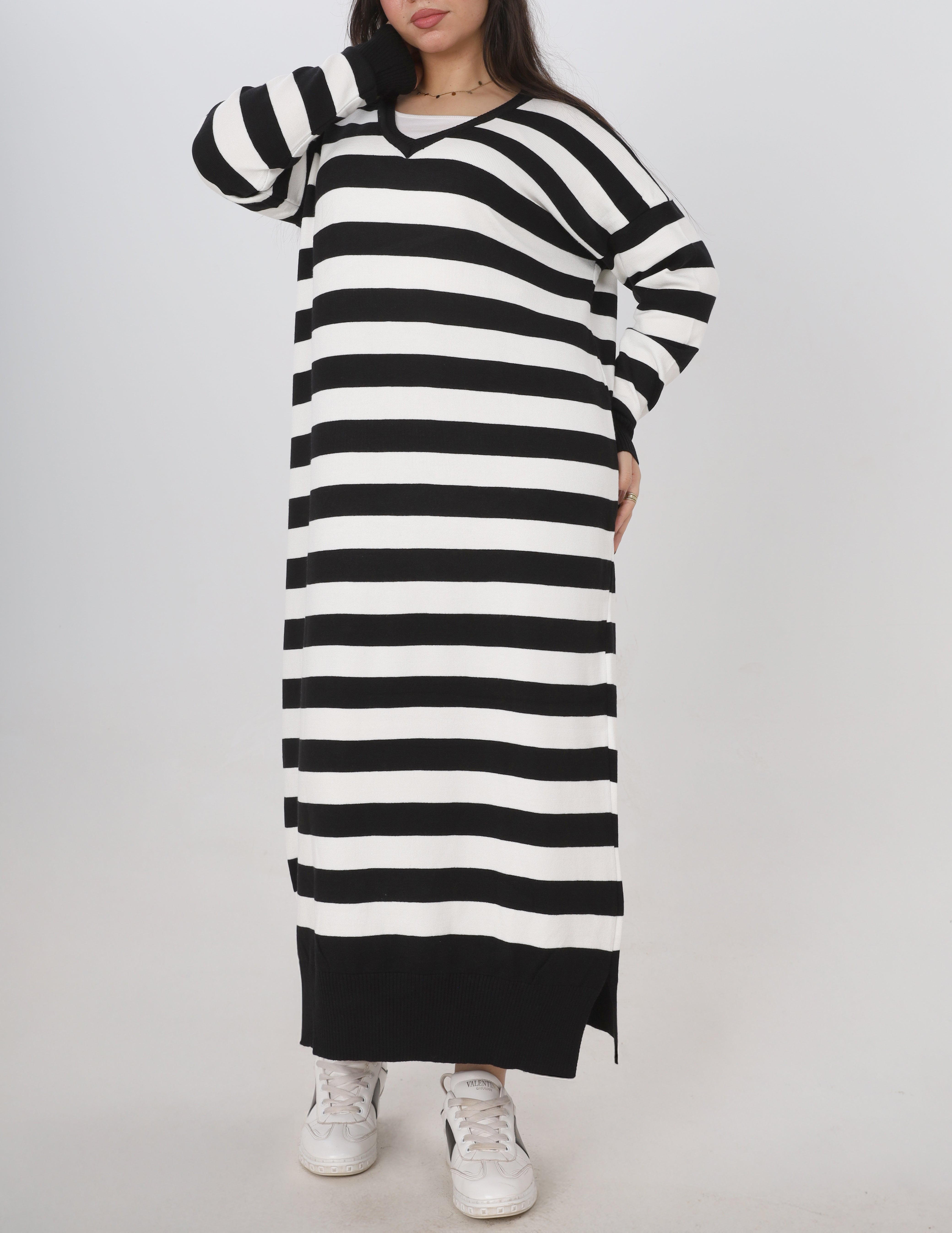Striped Long V-Neck Dress w16252767