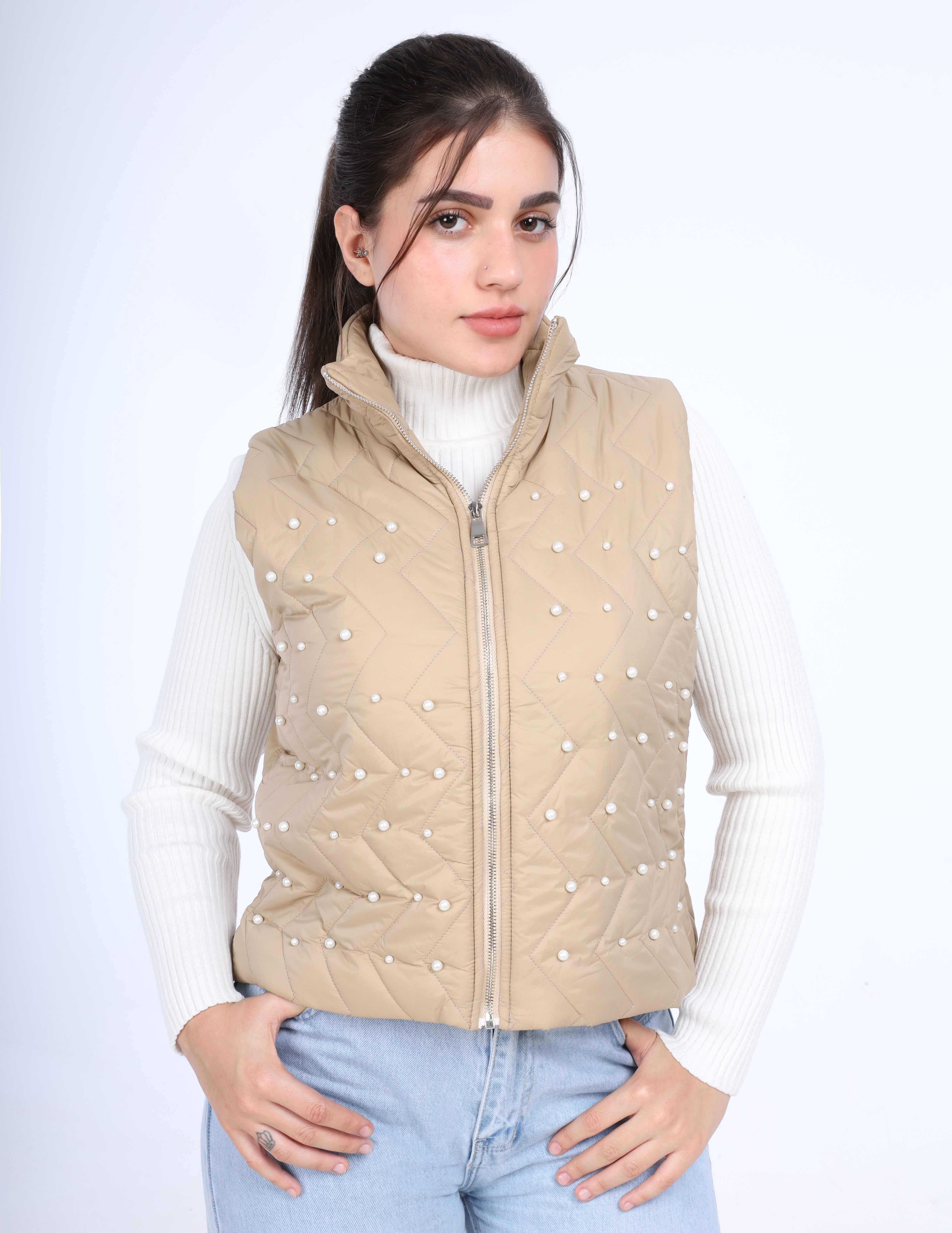 Pearl-Embellished Quilted Vest w162748