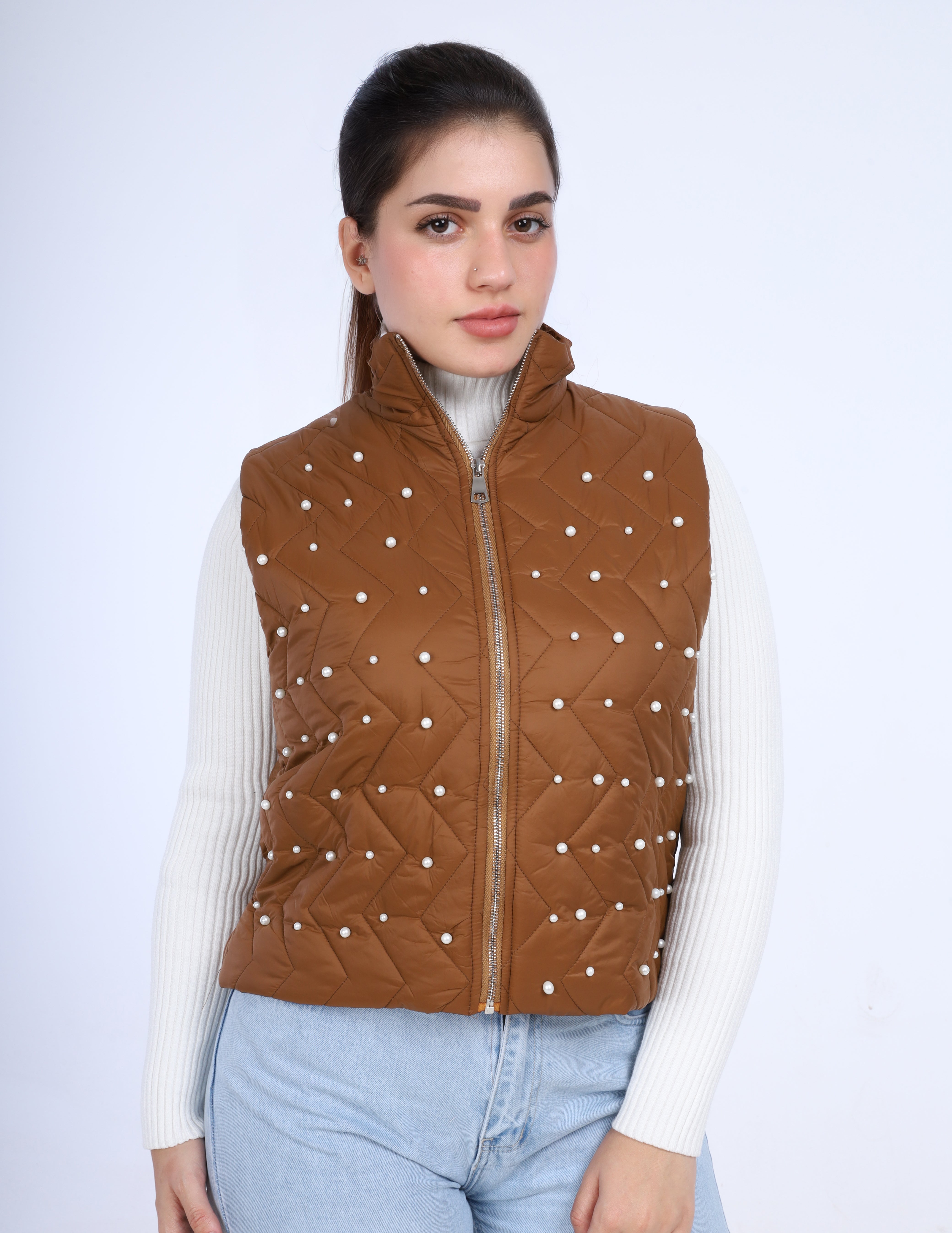 Pearl-Embellished Quilted Vest w162748