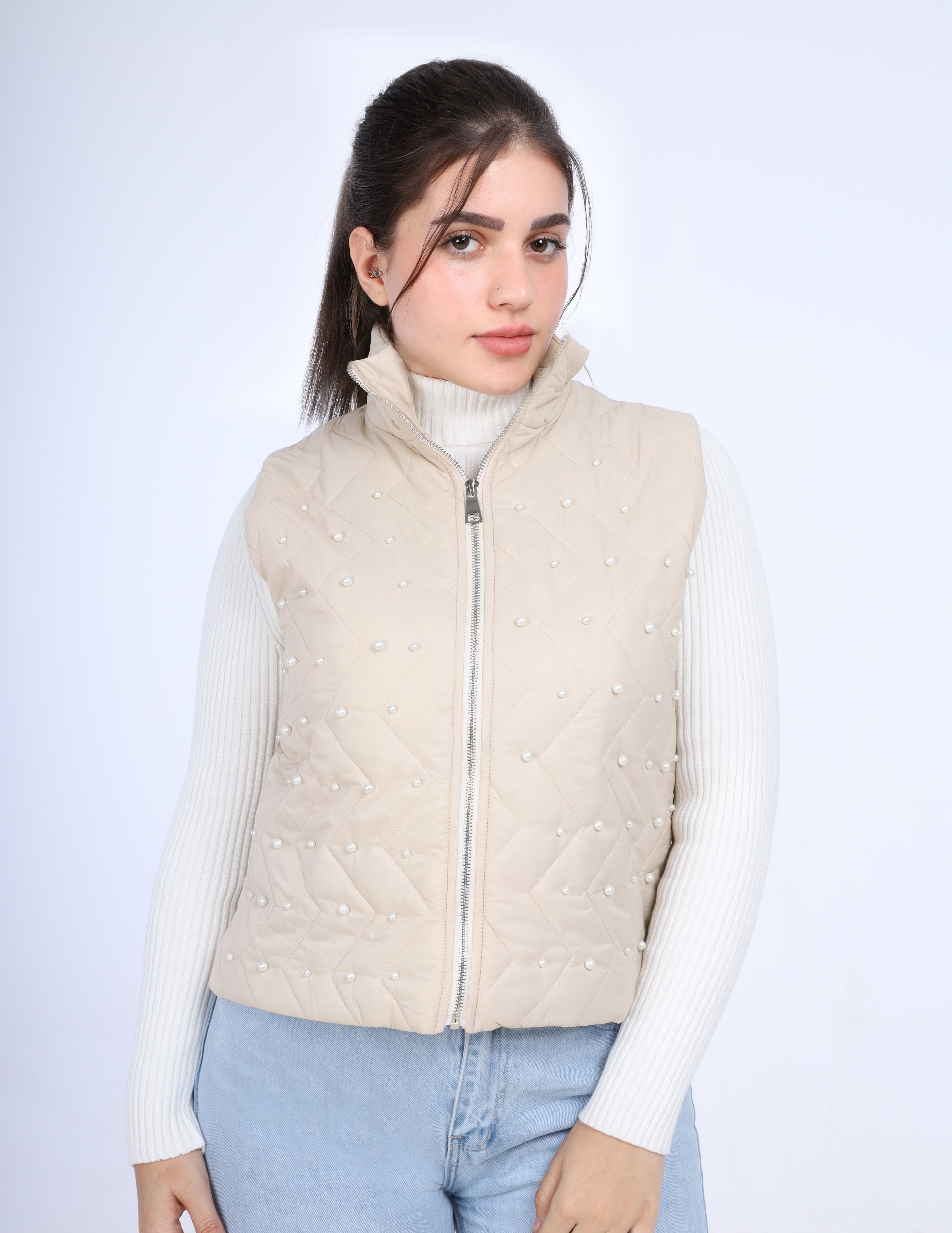 Pearl-Embellished Quilted Vest w162748
