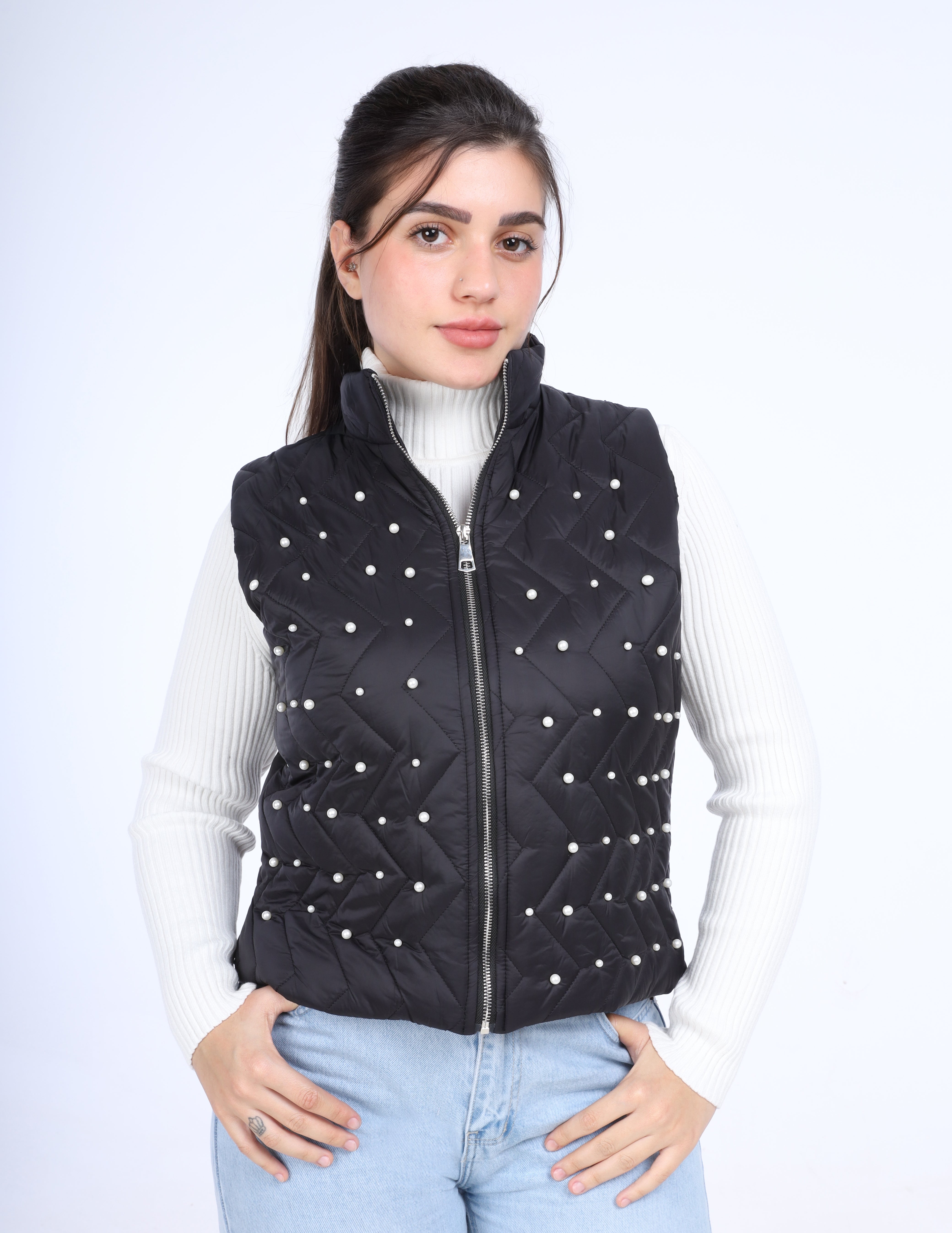 Pearl-Embellished Quilted Vest w162748