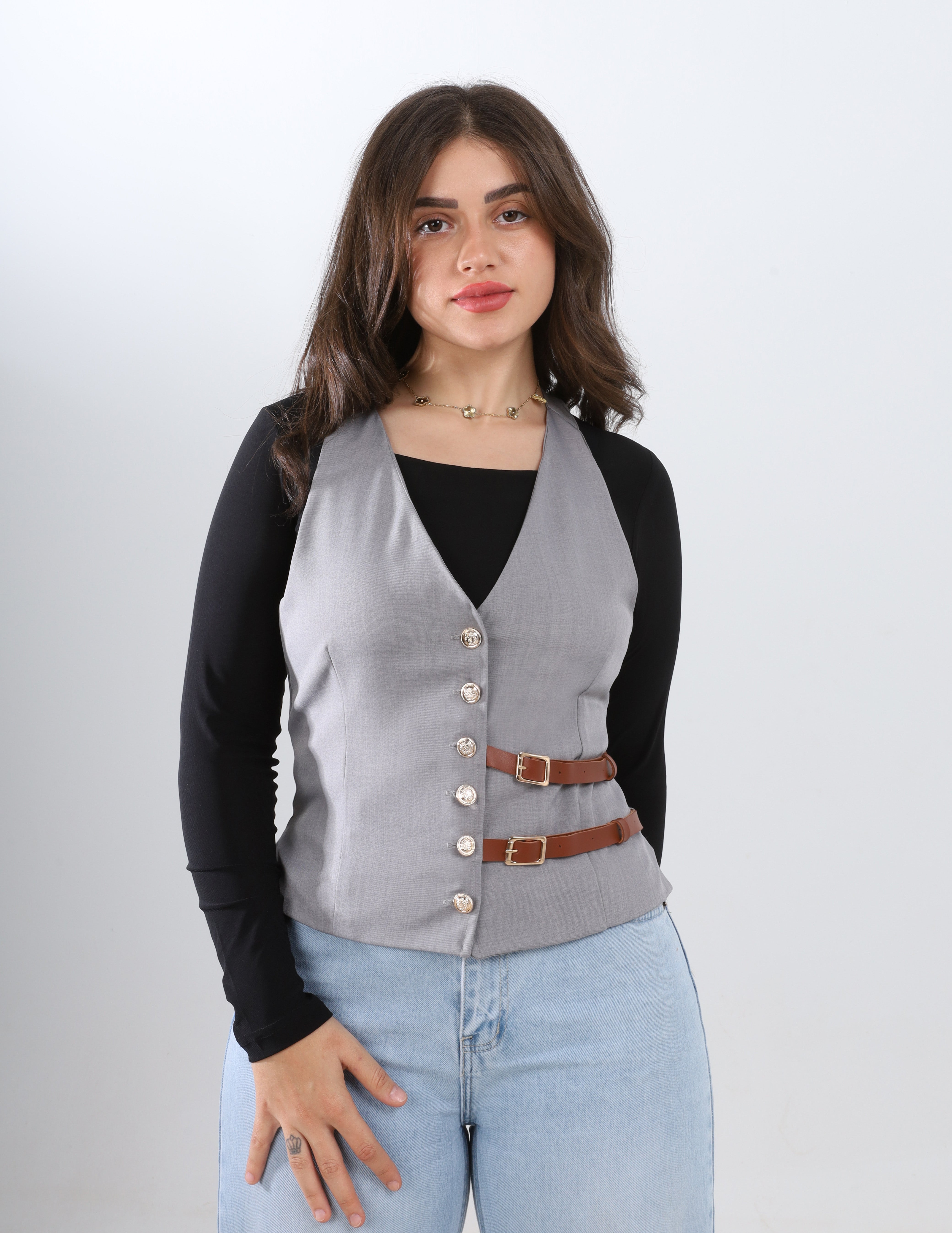 Sleeveless vest with corset-style w1631100