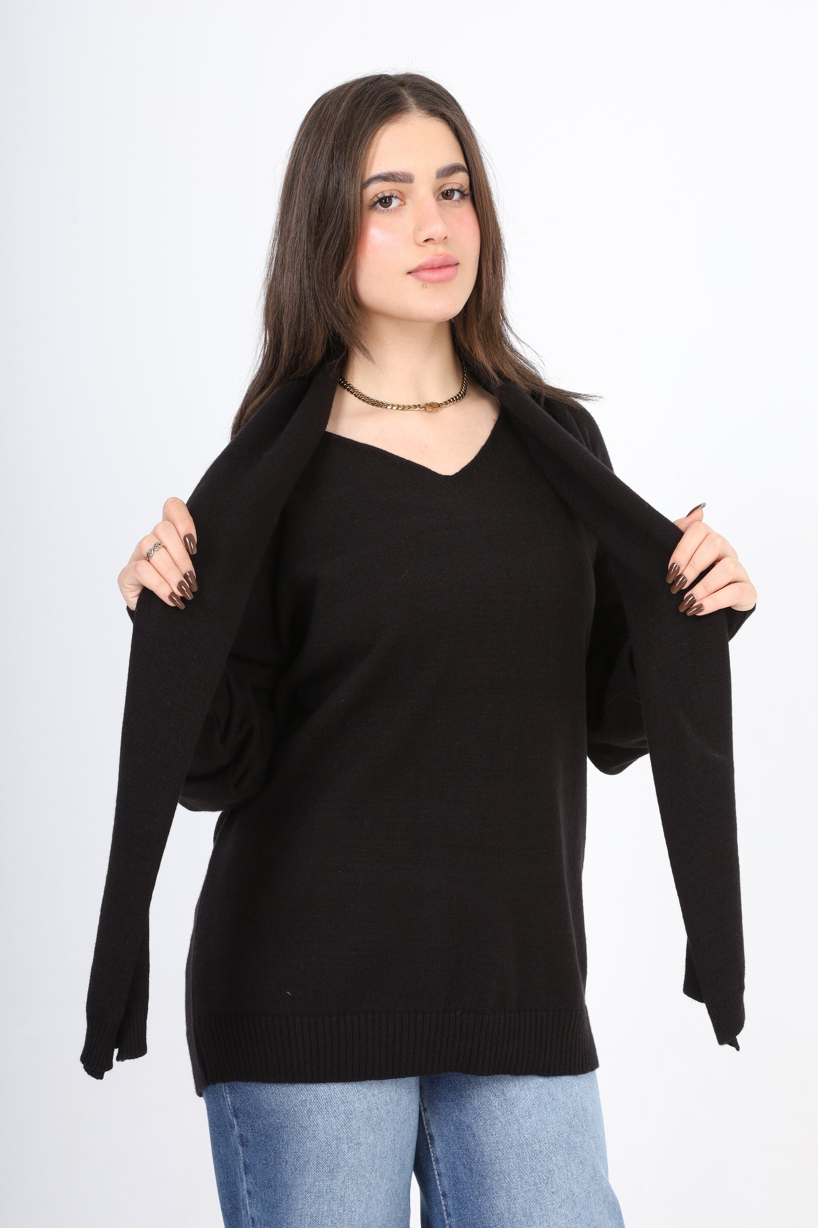 Knit V-Neck Sweater with Scarf w163289