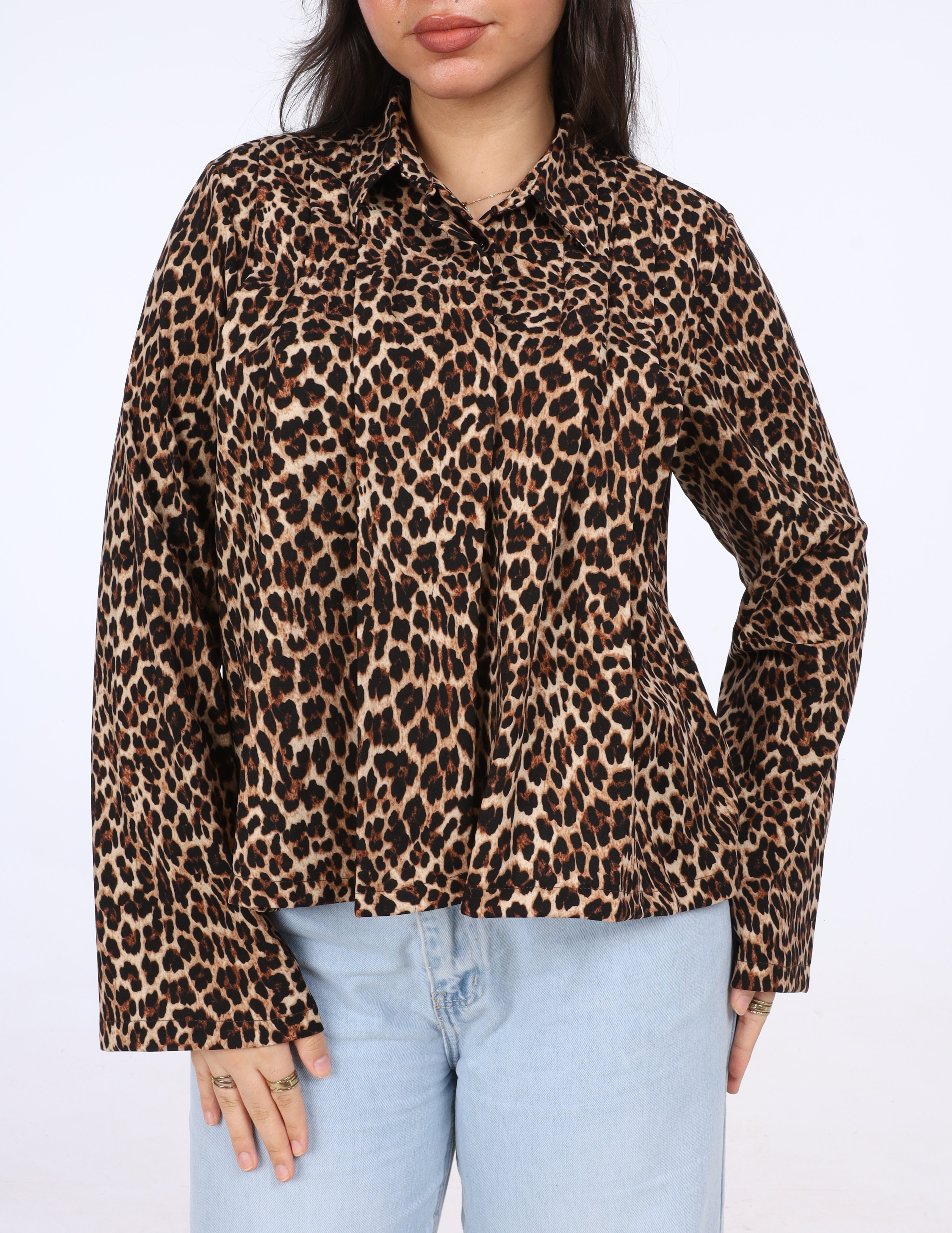 Leopard Print Button-Up Shirt w1634106