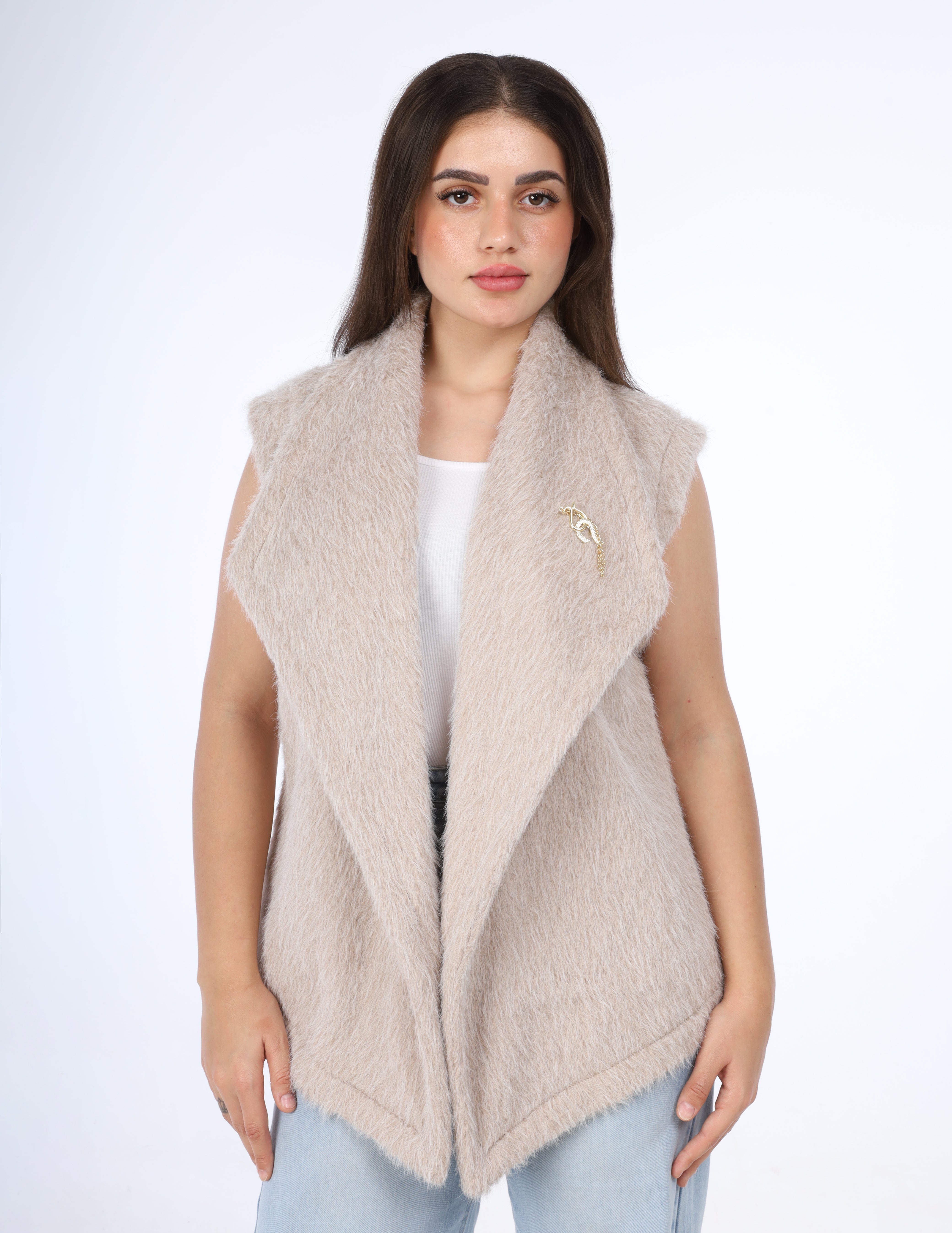 Faux Fur sleeveless Vest w1700A2620