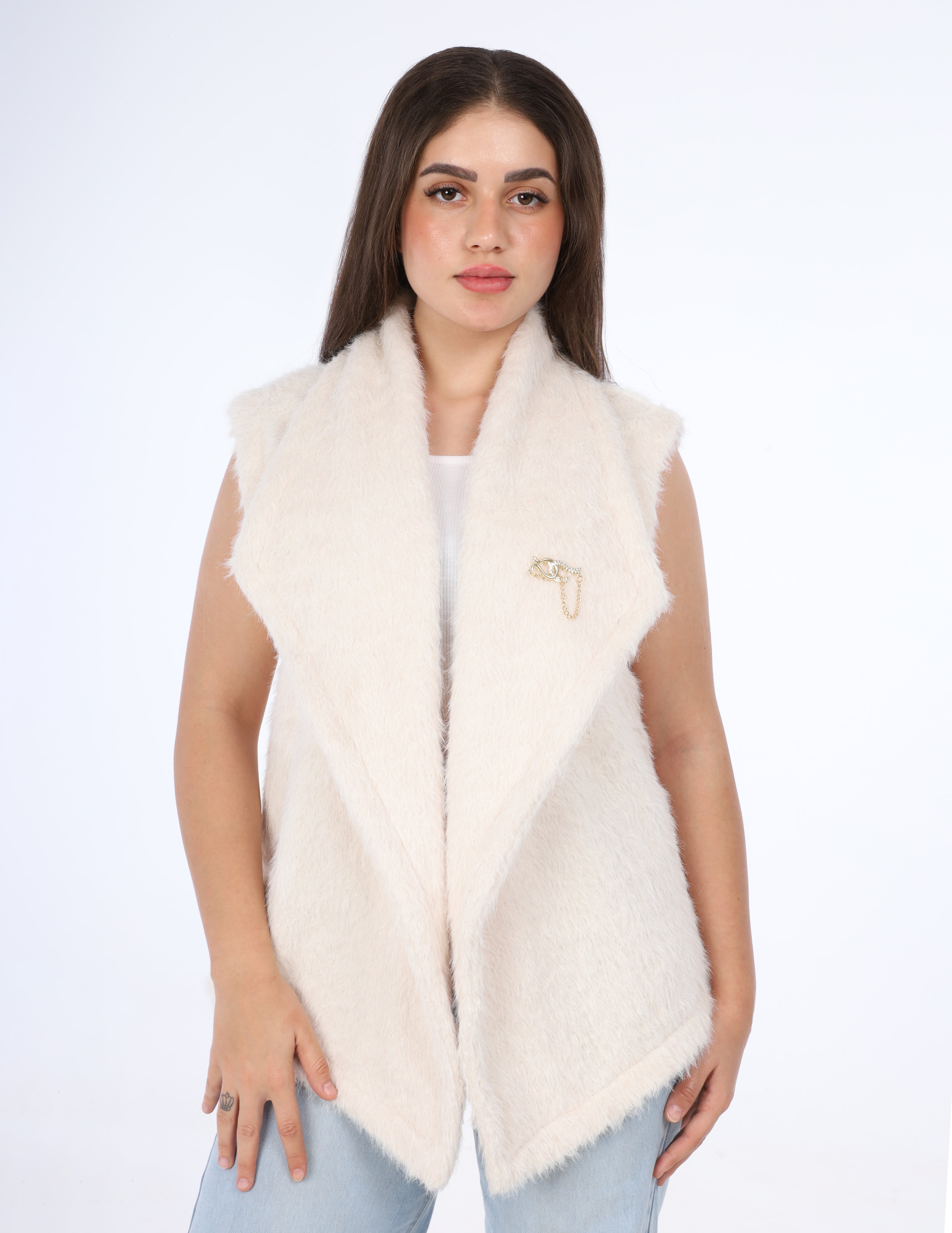 Faux Fur sleeveless Vest w1700A2620