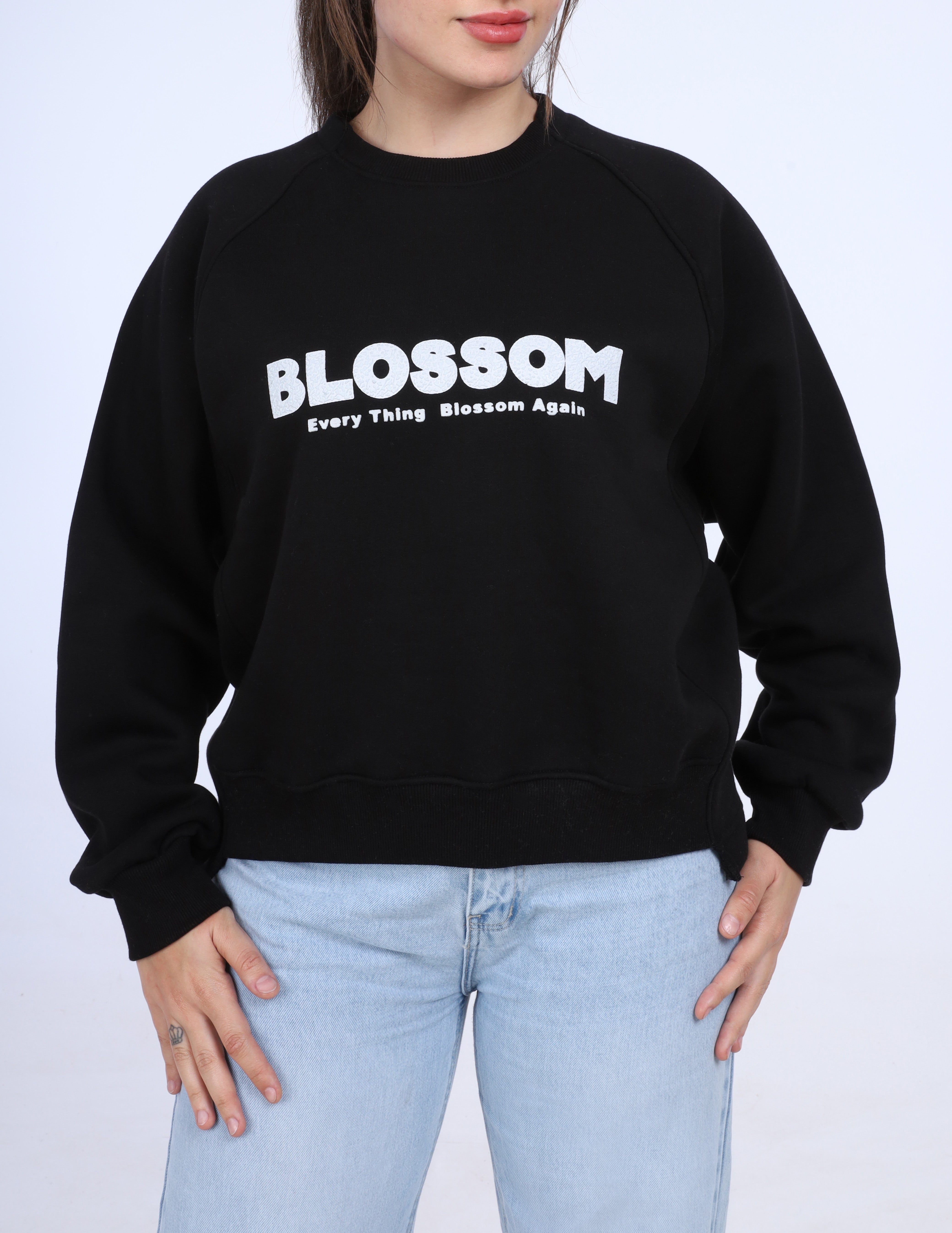 Embossed Front Print Sweatshirt w17018614