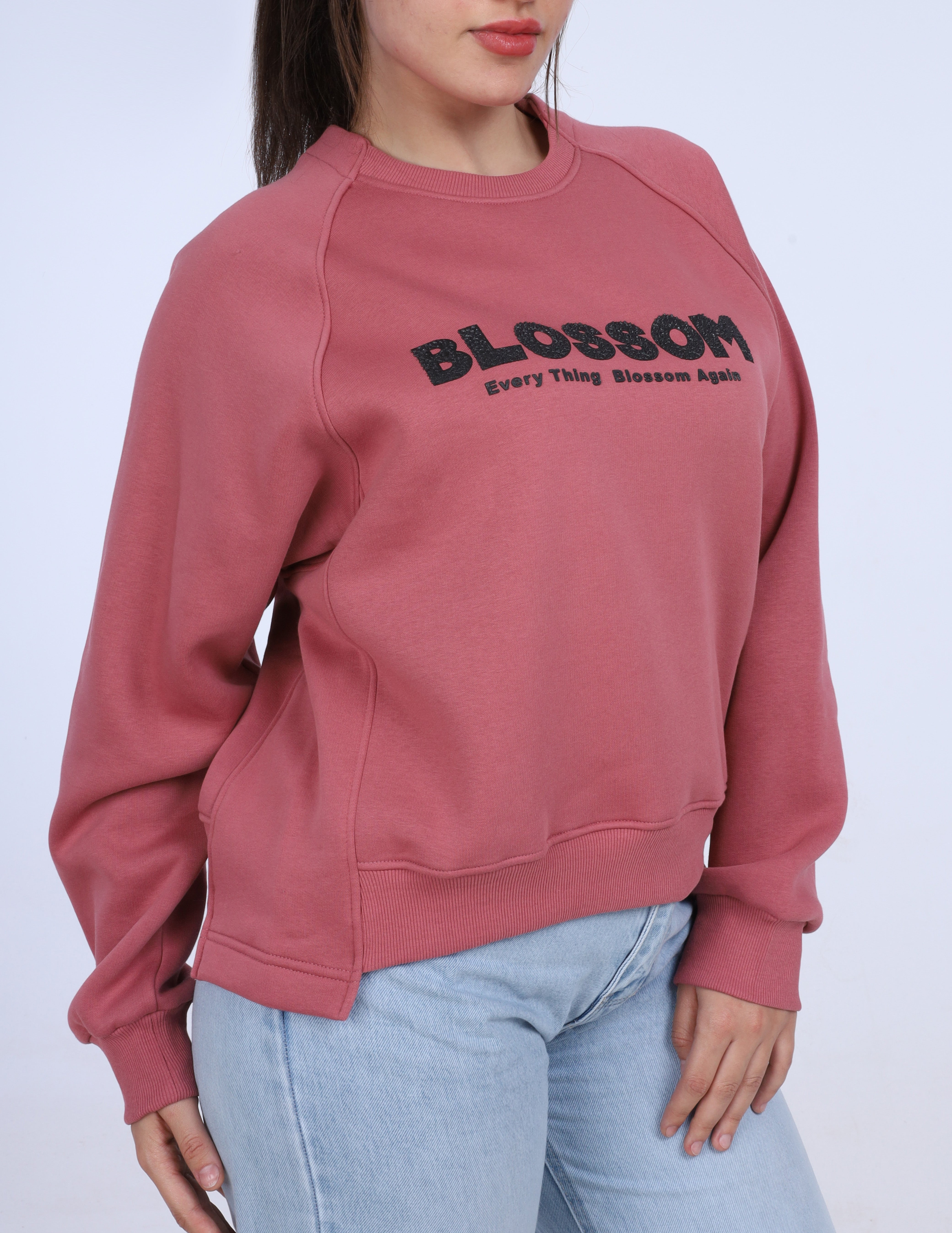 Embossed Front Print Sweatshirt w17018614