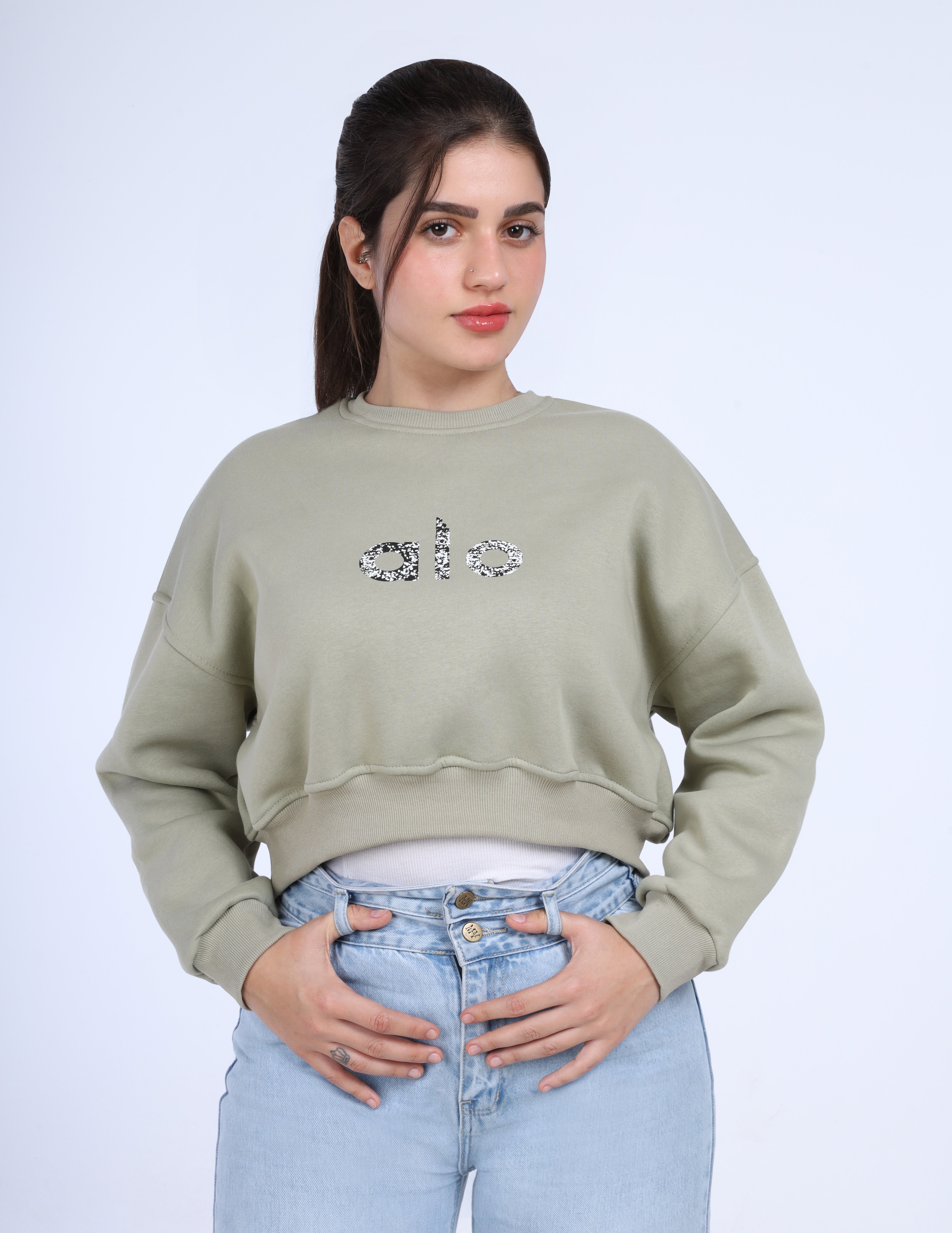 Cozy Cropped Sweatshirt w17018619