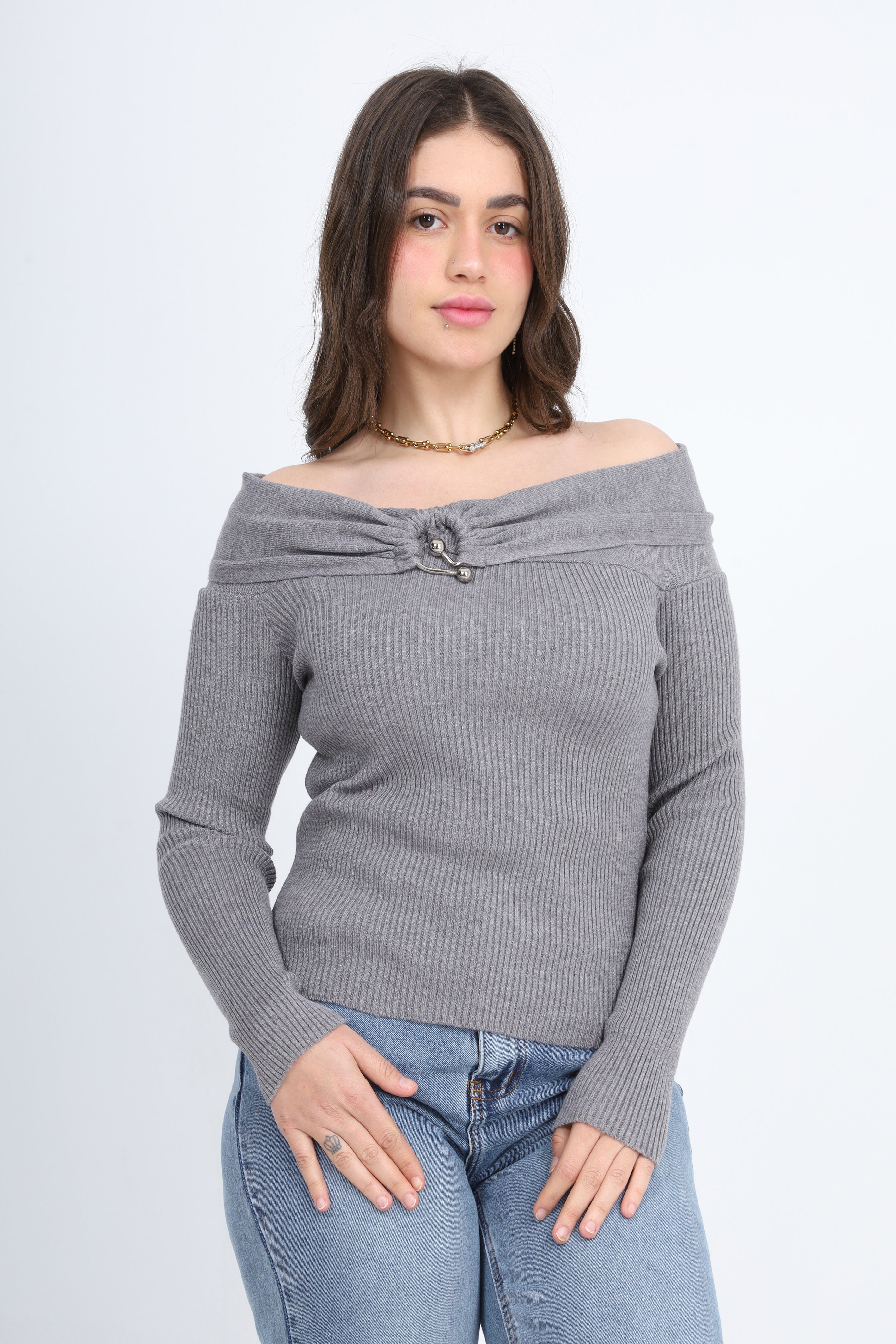 Off-Shoulder Knitted Sweater w17504029