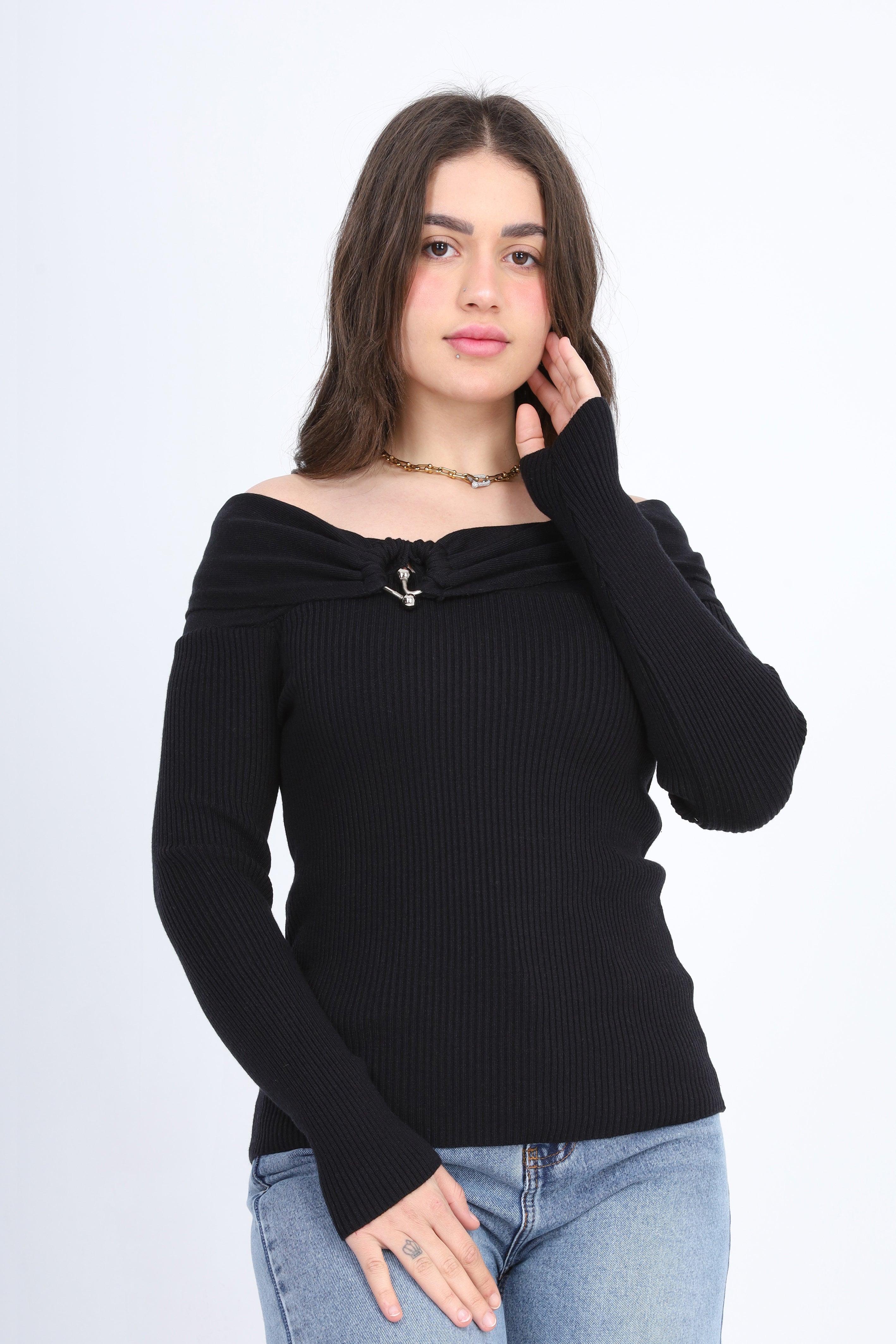 Off-Shoulder Knitted Sweater w17504029