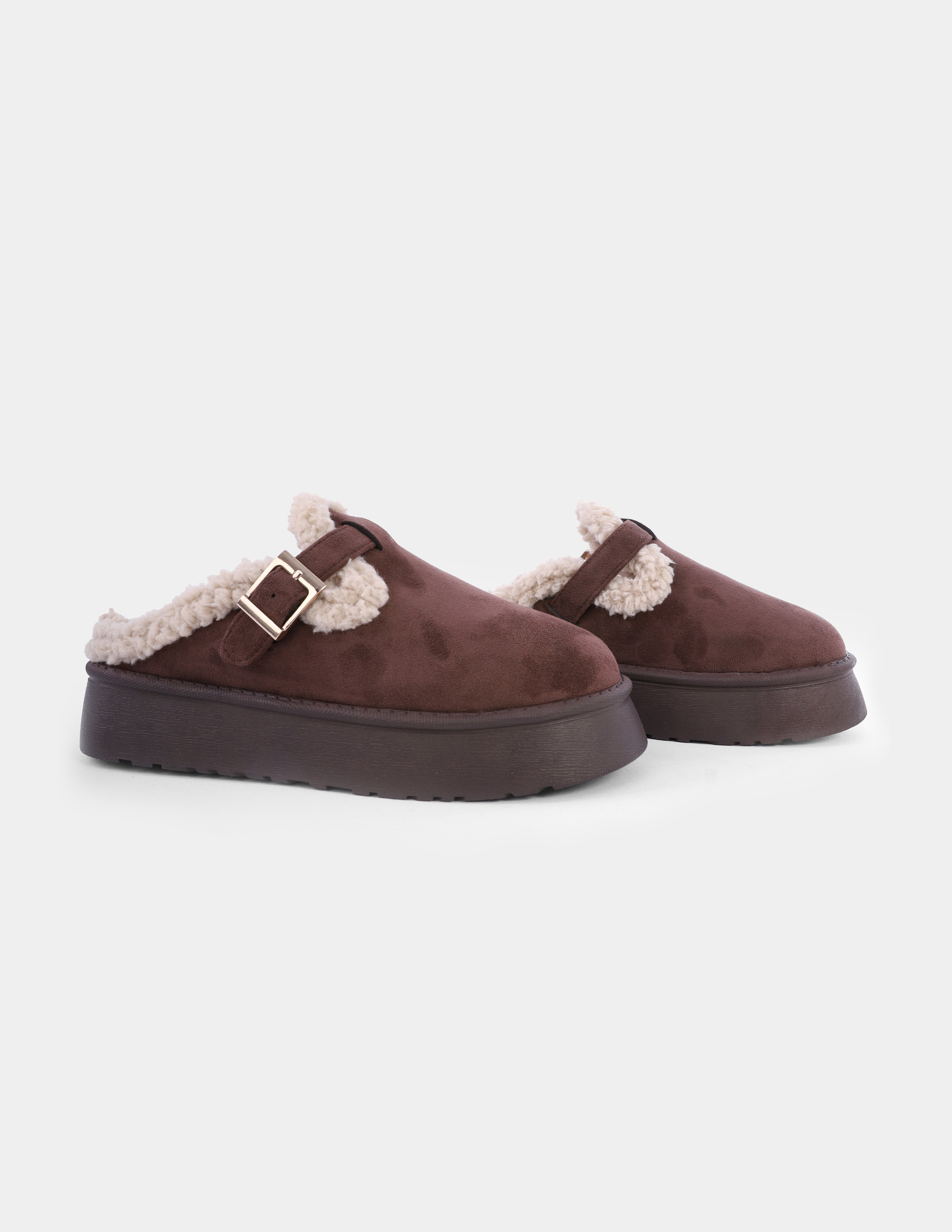 Suede Slip-On Clogs w17795011
